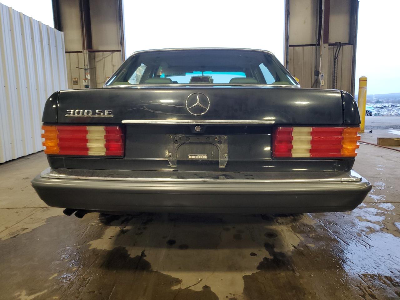 1991 Mercedes-benz 300 Se Black vin: WDBCA24D5MA582629