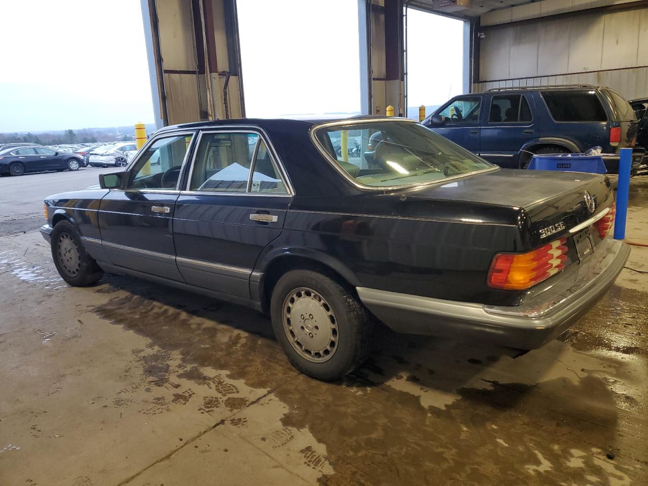 1991 Mercedes-benz 300 Se Black vin: WDBCA24D5MA582629
