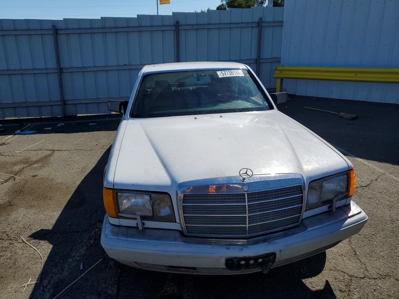 1989 Mercedes-benz 300 Se White vin: WDBCA24D6KA449942