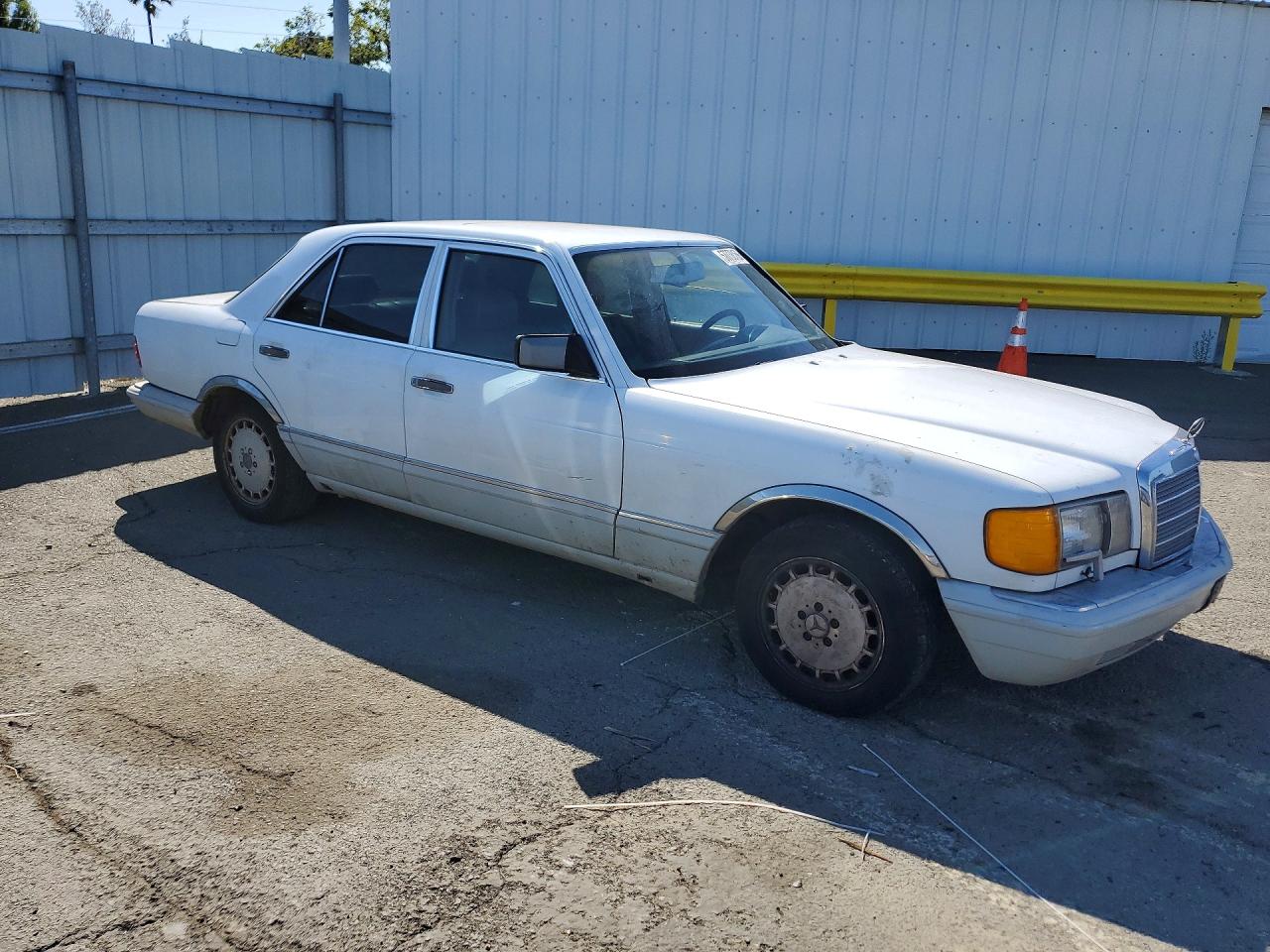 1989 Mercedes-benz 300 Se White vin: WDBCA24D6KA449942