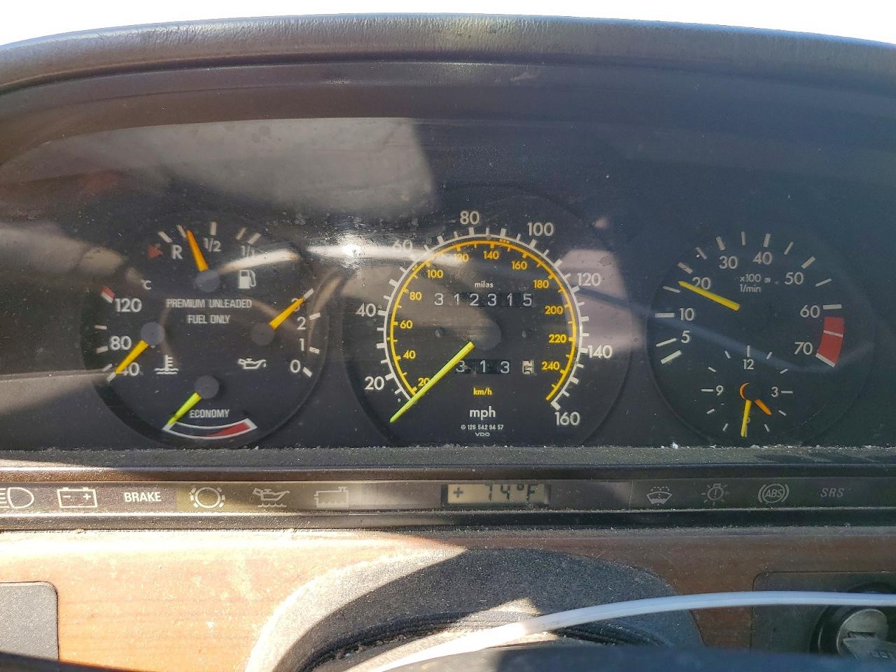 1989 Mercedes-benz 300 Se White vin: WDBCA24D6KA449942