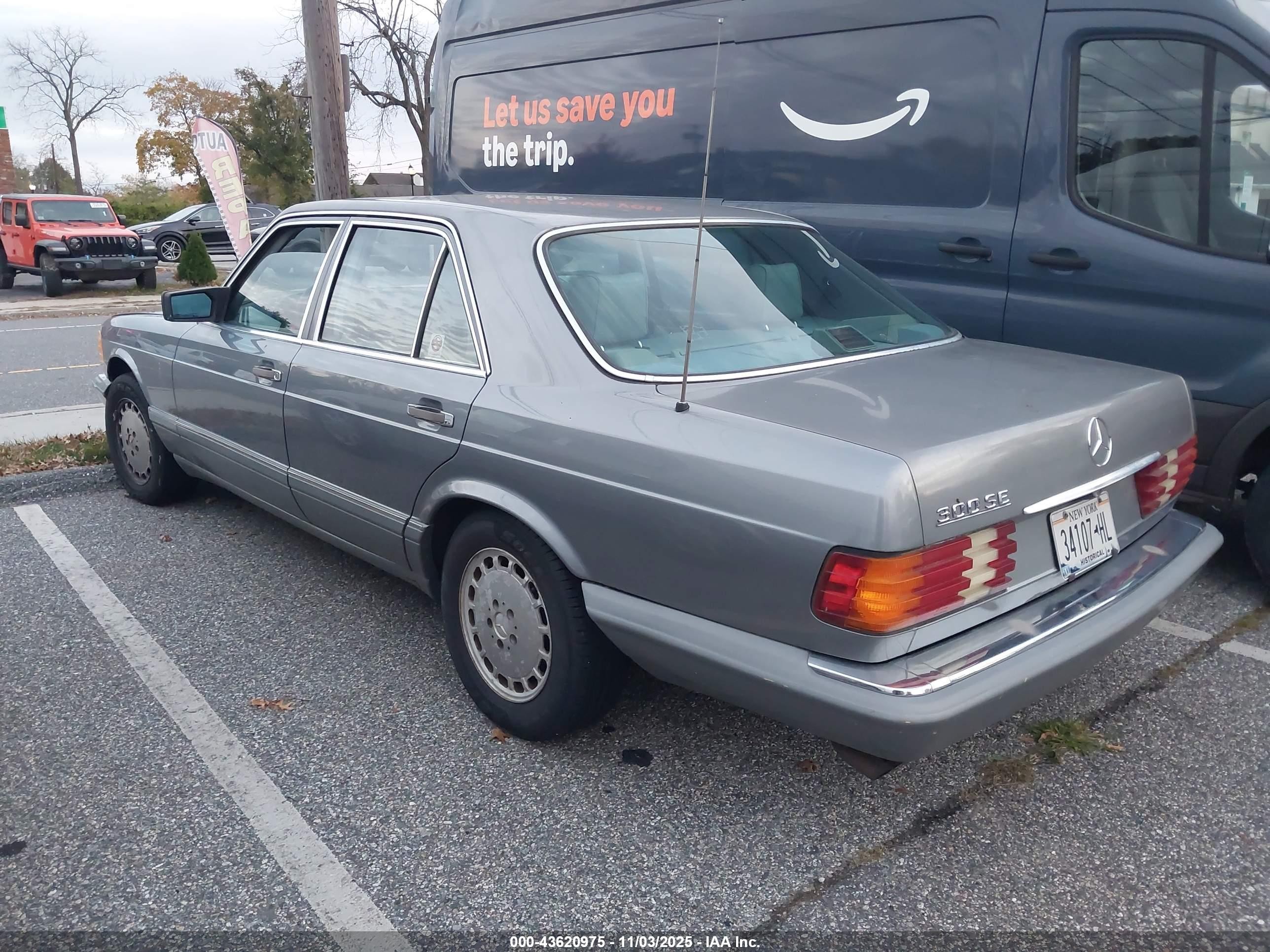 1988 Mercedes-benz 300 Se Silver vin: WDBCA24D7JA397428