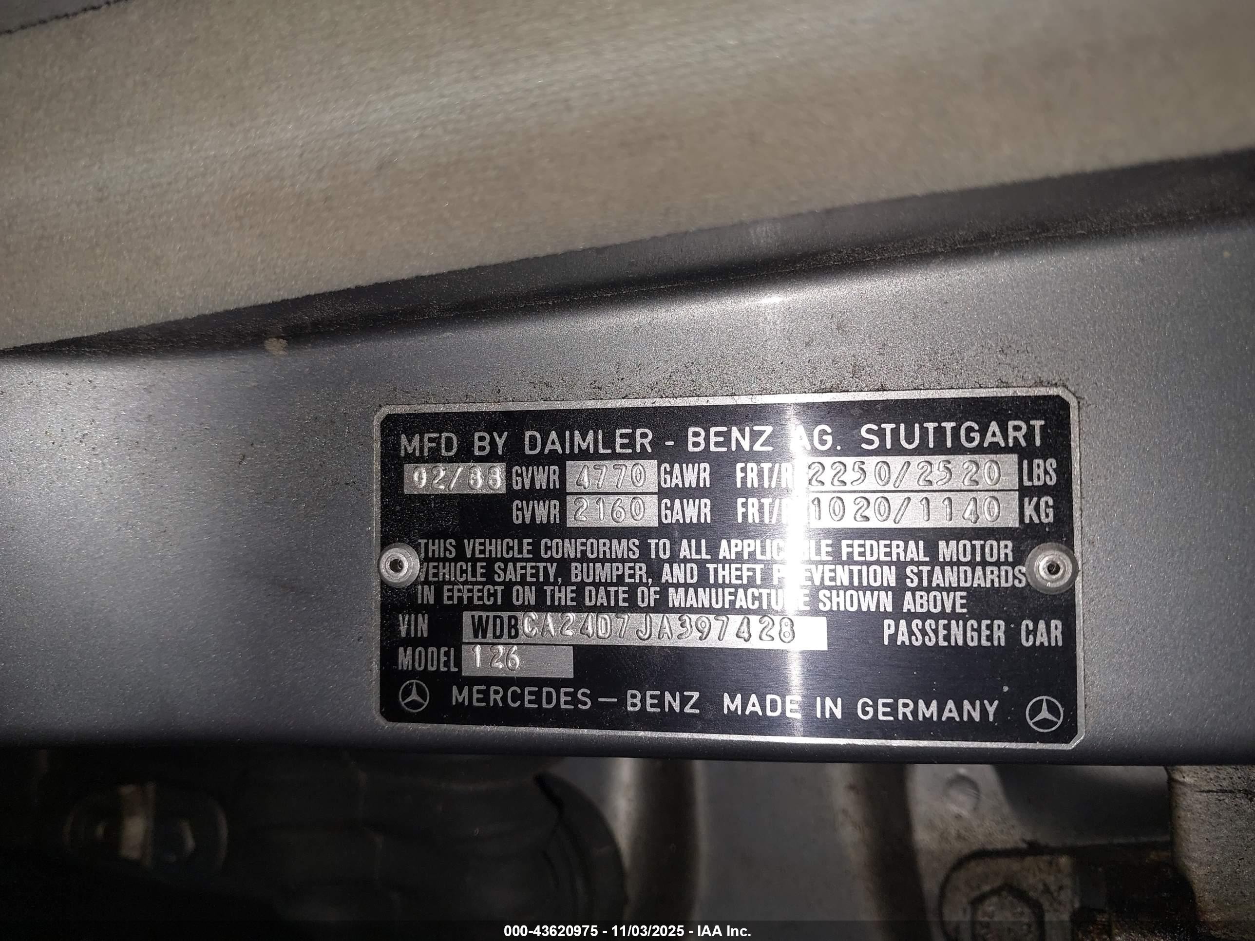 1988 Mercedes-benz 300 Se Silver vin: WDBCA24D7JA397428
