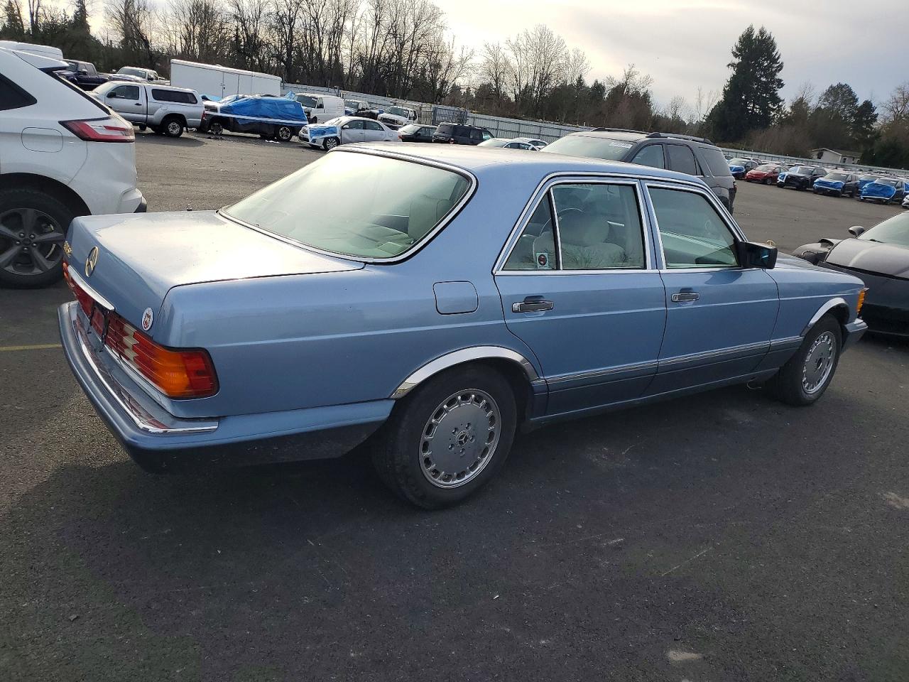1991 Mercedes-benz 300 Se Blue vin: WDBCA24DXMA592699