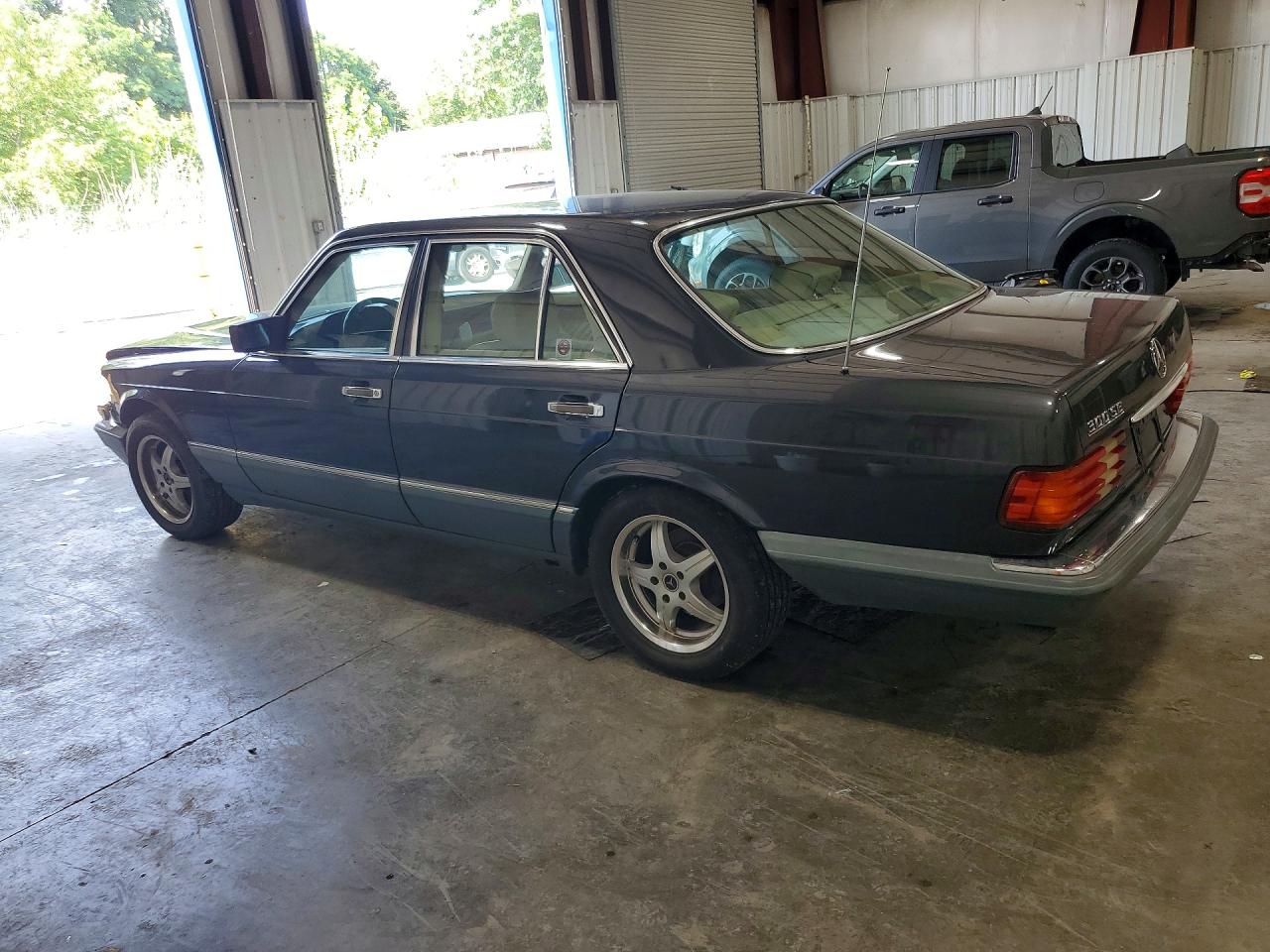 1989 Mercedes-benz 300 Se Black vin: WDBCA24E3KA485001