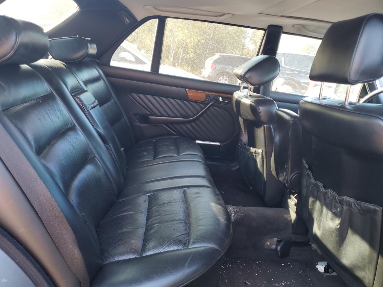 1989 Mercedes-benz 300 Sel Бежевый vin: WDBCA25D2KA439276