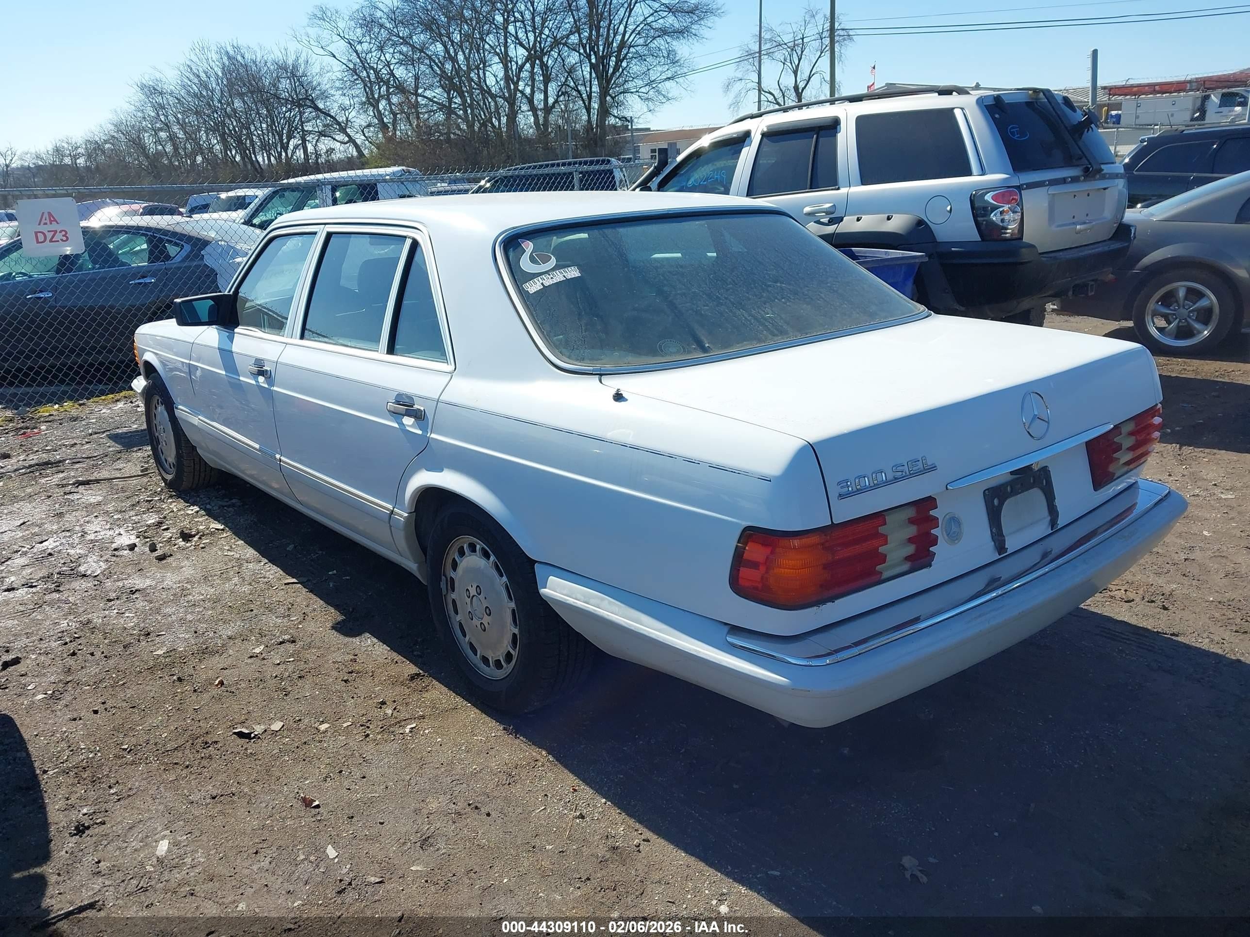 1989 Mercedes-benz 300 Sel Белый vin: WDBCA25D6KA467128