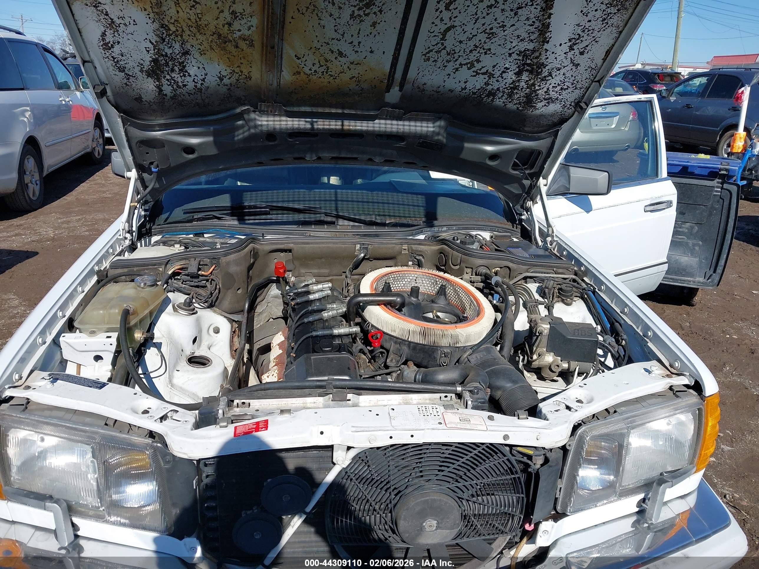 1989 Mercedes-benz 300 Sel Белый vin: WDBCA25D6KA467128