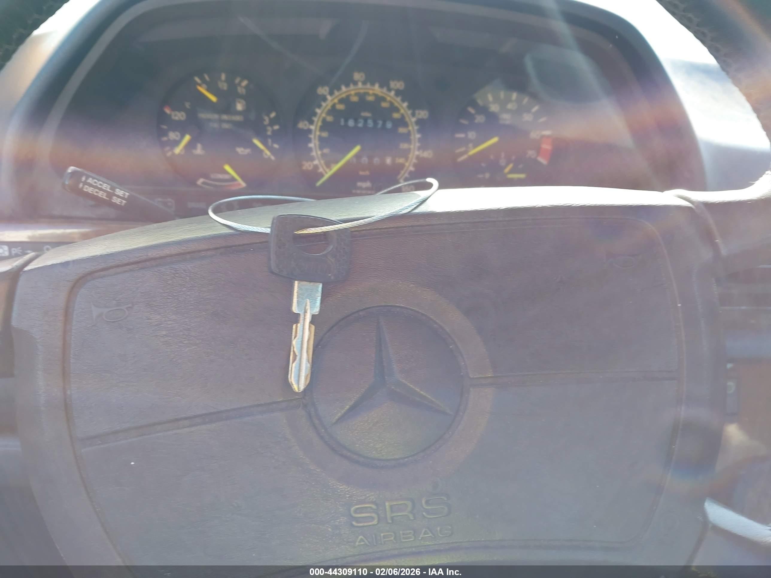 1989 Mercedes-benz 300 Sel Белый vin: WDBCA25D6KA467128