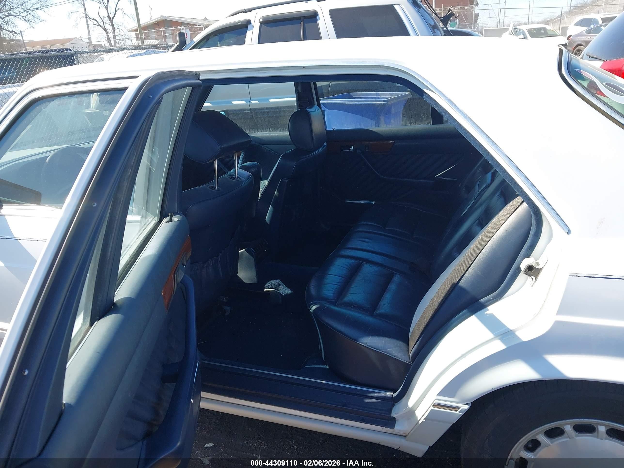 1989 Mercedes-benz 300 Sel Белый vin: WDBCA25D6KA467128
