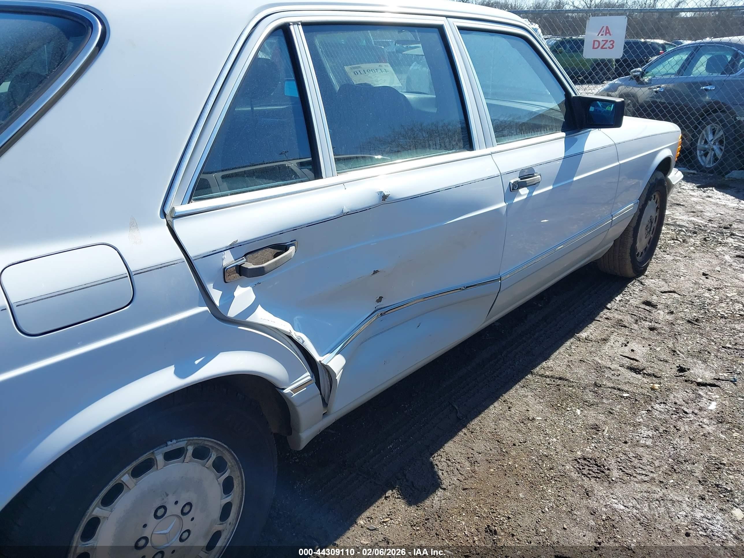 1989 Mercedes-benz 300 Sel Белый vin: WDBCA25D6KA467128