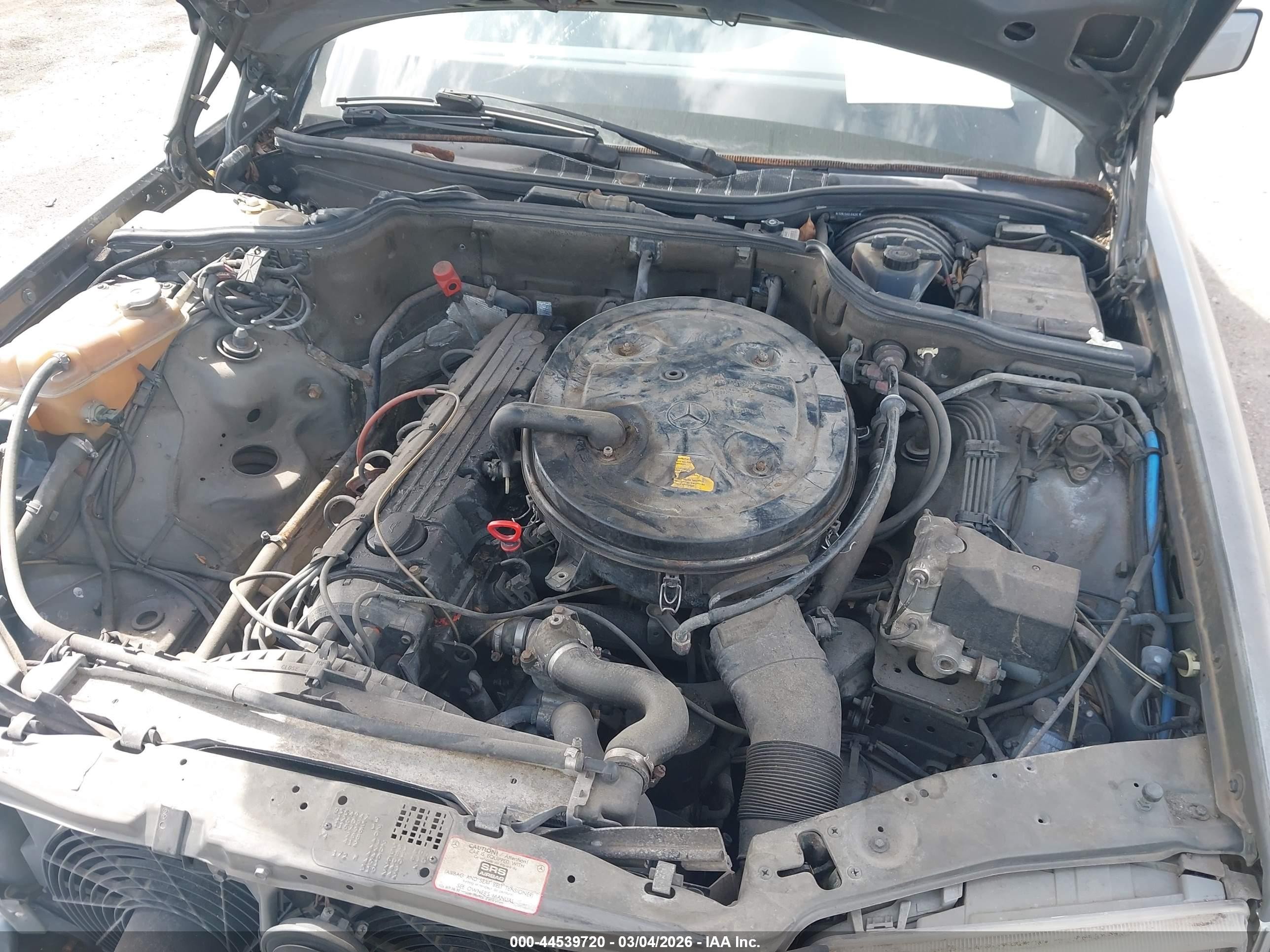 1990 Mercedes-benz 300 Sel Gray vin: WDBCA25D7LA512384
