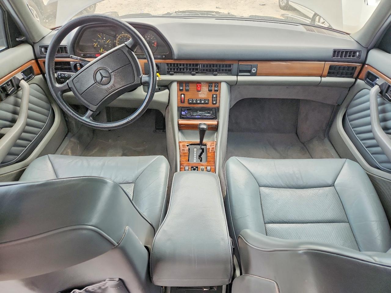 1989 Mercedes-benz 300 Sel Серый vin: WDBCA25D9KA478009