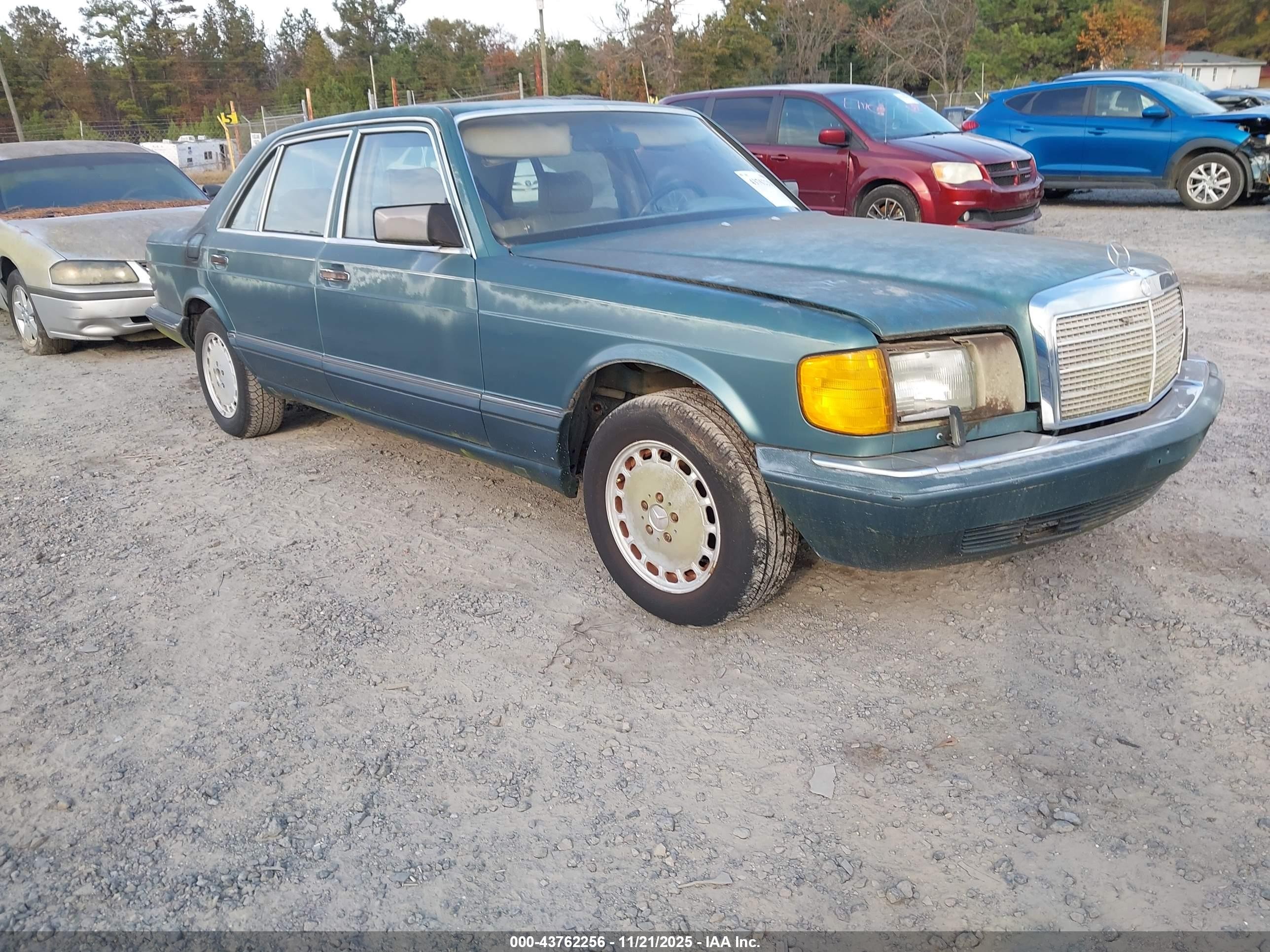 1989 Mercedes-benz 300 Sel Зеленый vin: WDBCA25E6KA457742