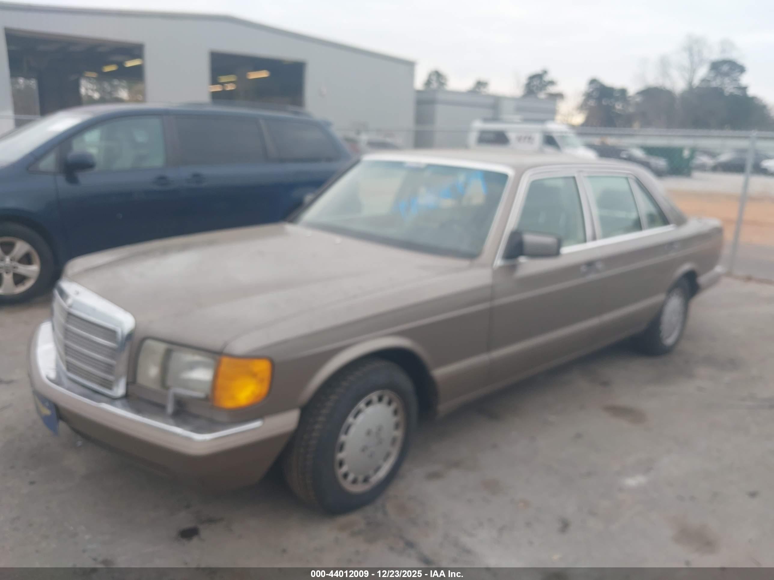 1990 Mercedes-benz 300 Sel Beige vin: WDBCA25E8LA538727