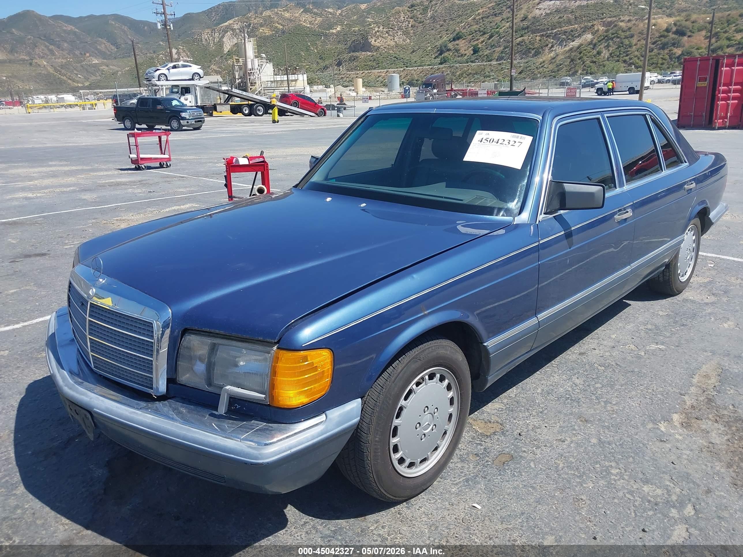 1990 Mercedes-benz 300 Sel Синий vin: WDBCA25E9LA500732