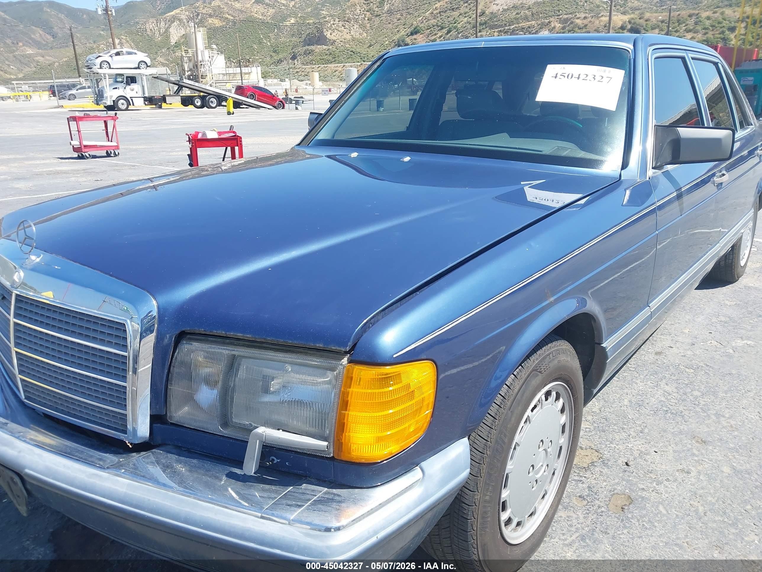 1990 Mercedes-benz 300 Sel Синий vin: WDBCA25E9LA500732