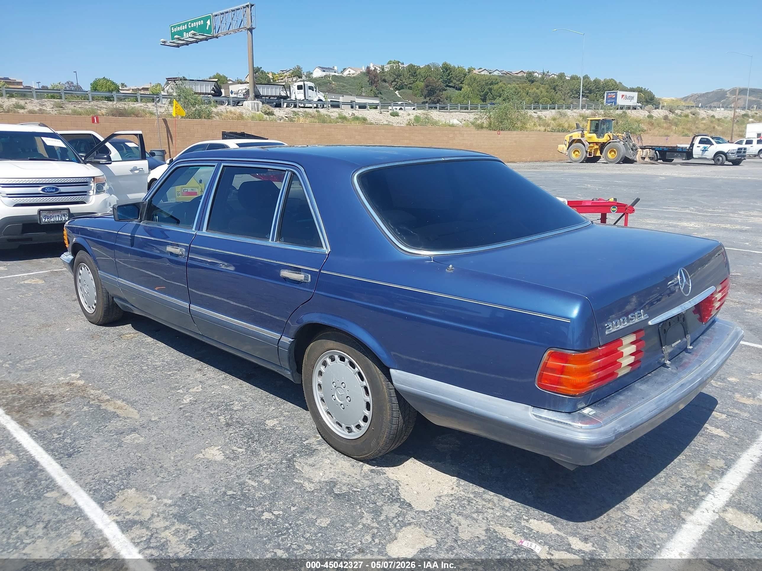 1990 Mercedes-benz 300 Sel Синий vin: WDBCA25E9LA500732