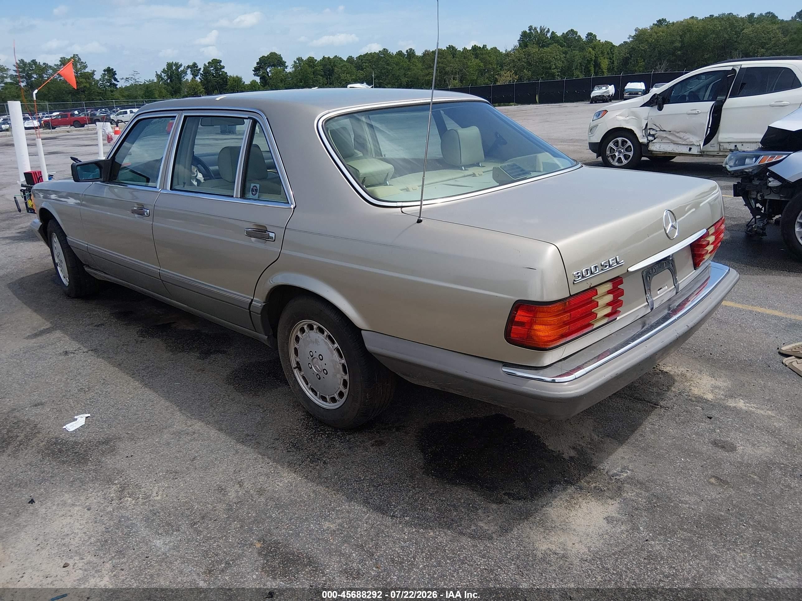 1991 Mercedes-benz 300 Sel Beige vin: WDBCA25EXMA603837