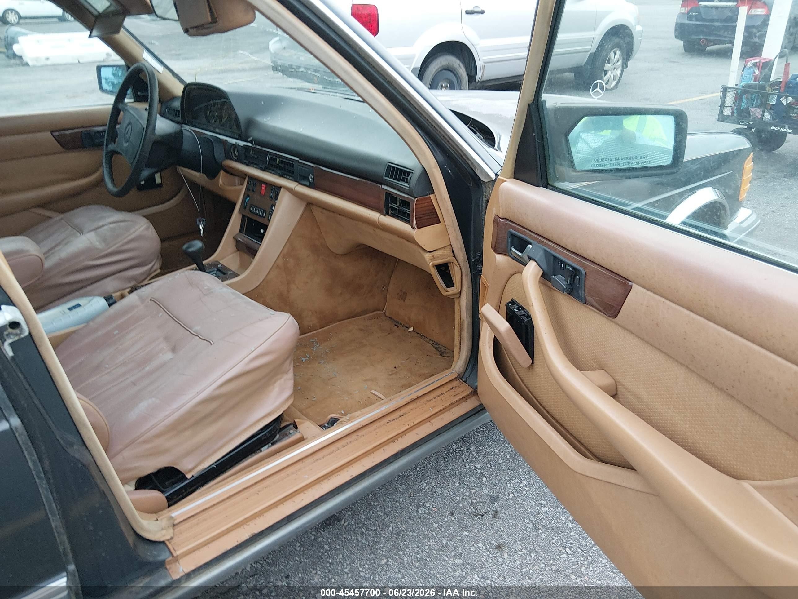 1987 Mercedes-benz 420 Sel Черный vin: WDBCA35D0HA292647