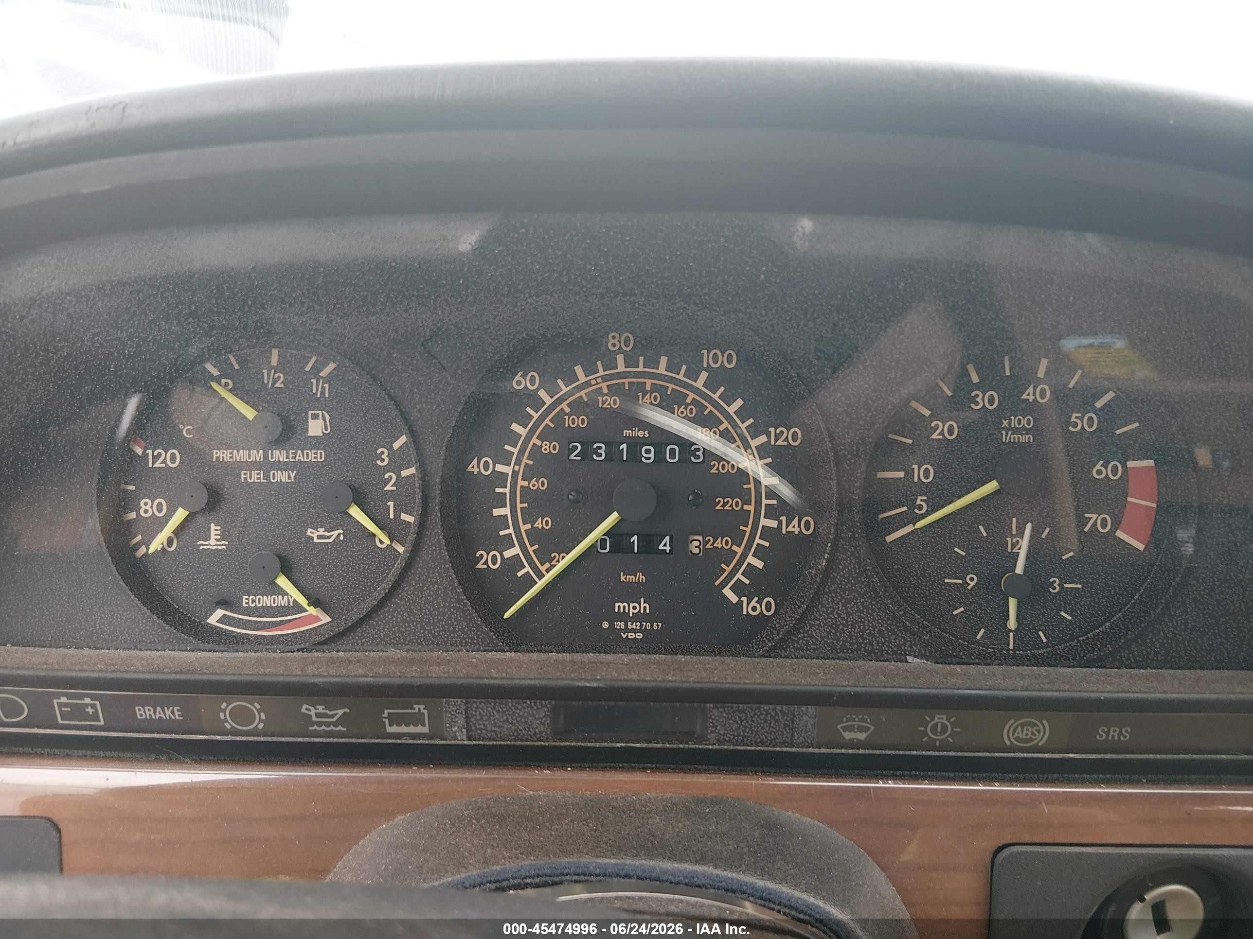 1988 Mercedes-benz 420 Sel Burgundy vin: WDBCA35D1JA405494