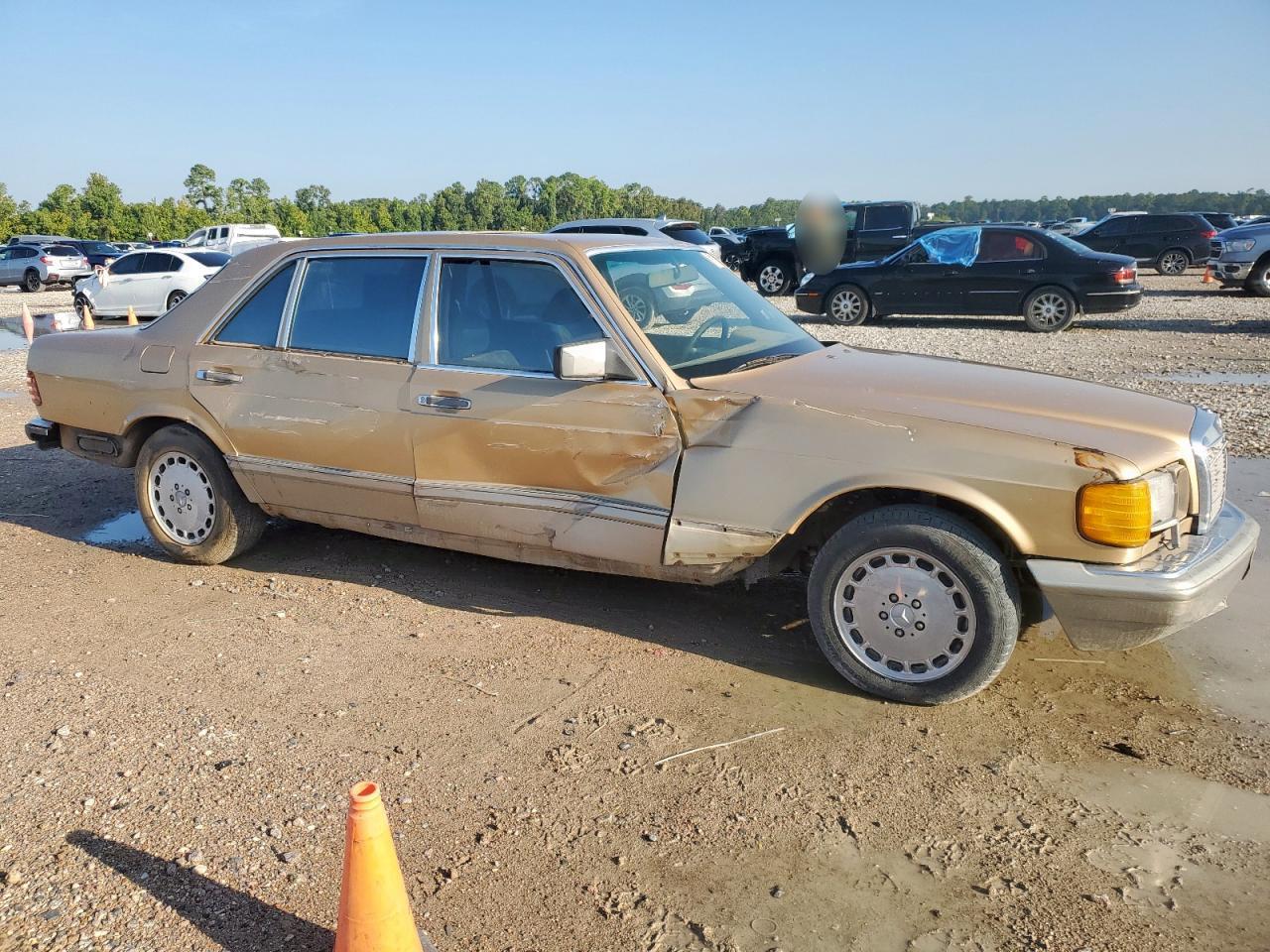 1986 Mercedes-benz 420 Sel Gold vin: WDBCA35D2GA215454