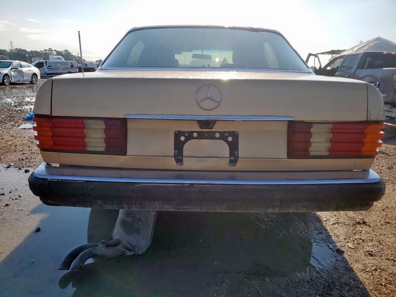 1986 Mercedes-benz 420 Sel Gold vin: WDBCA35D2GA215454
