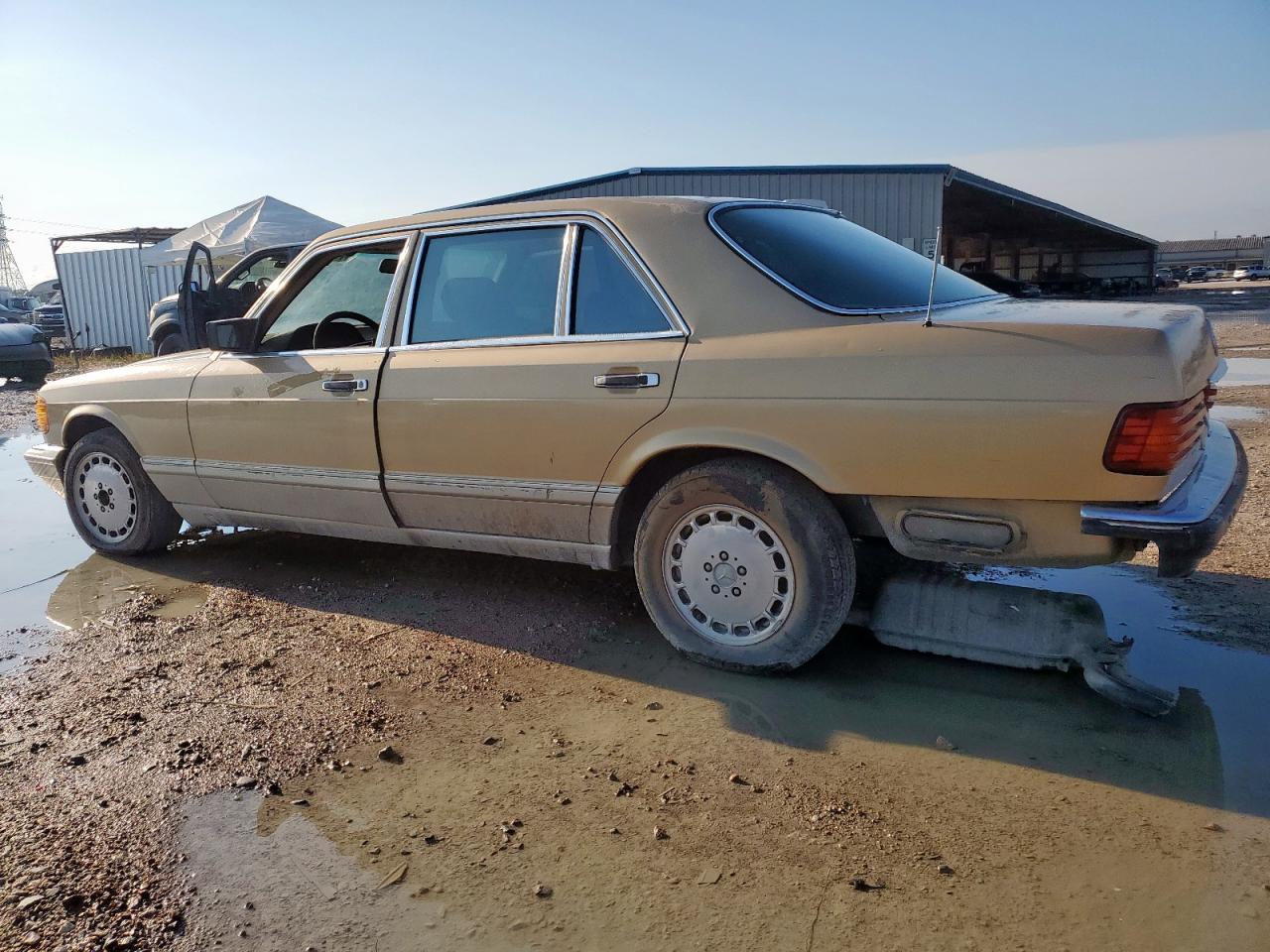 1986 Mercedes-benz 420 Sel Gold vin: WDBCA35D2GA215454