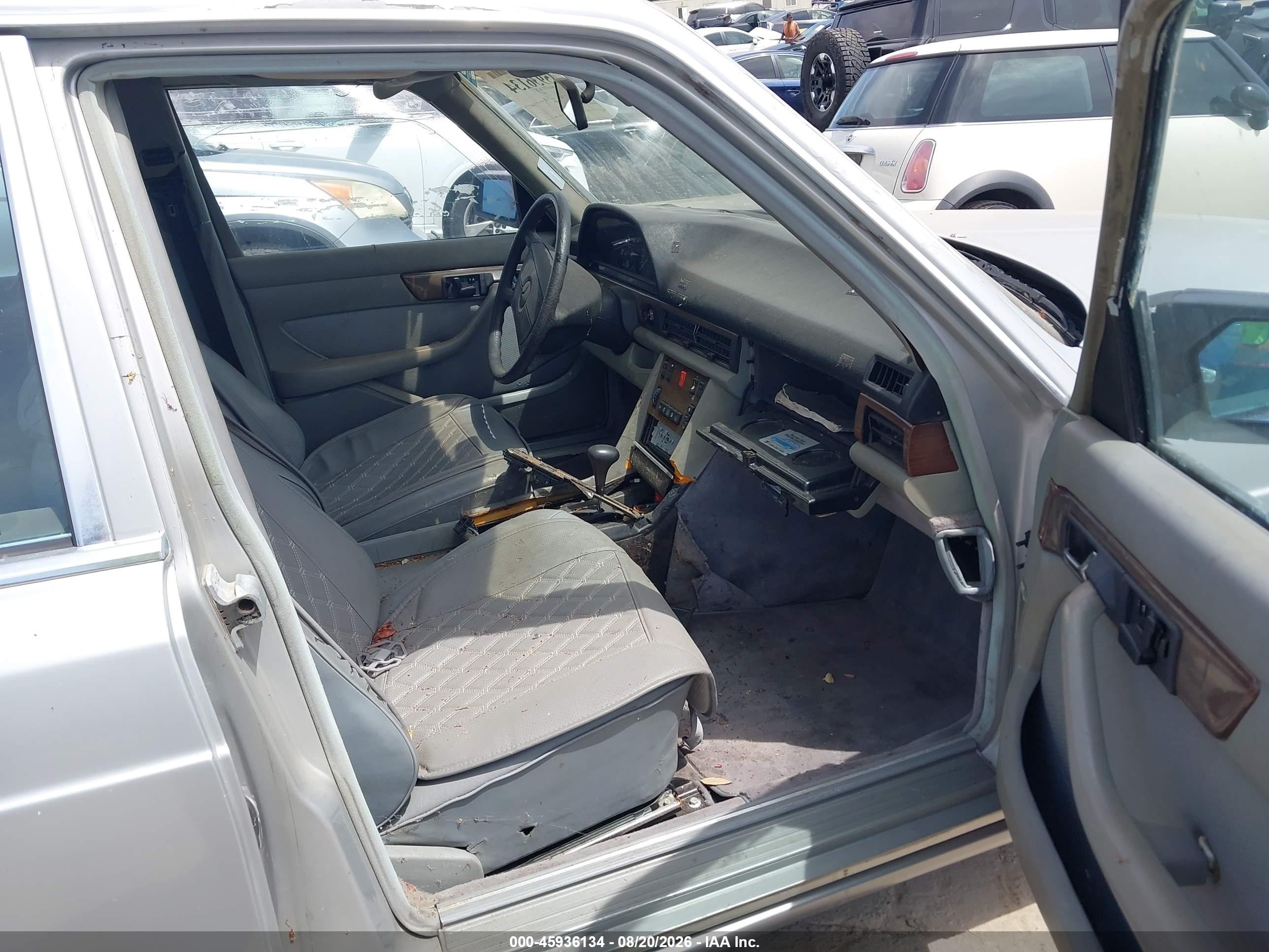 1988 Mercedes-benz 420 Sel Silver vin: WDBCA35D2JA394120