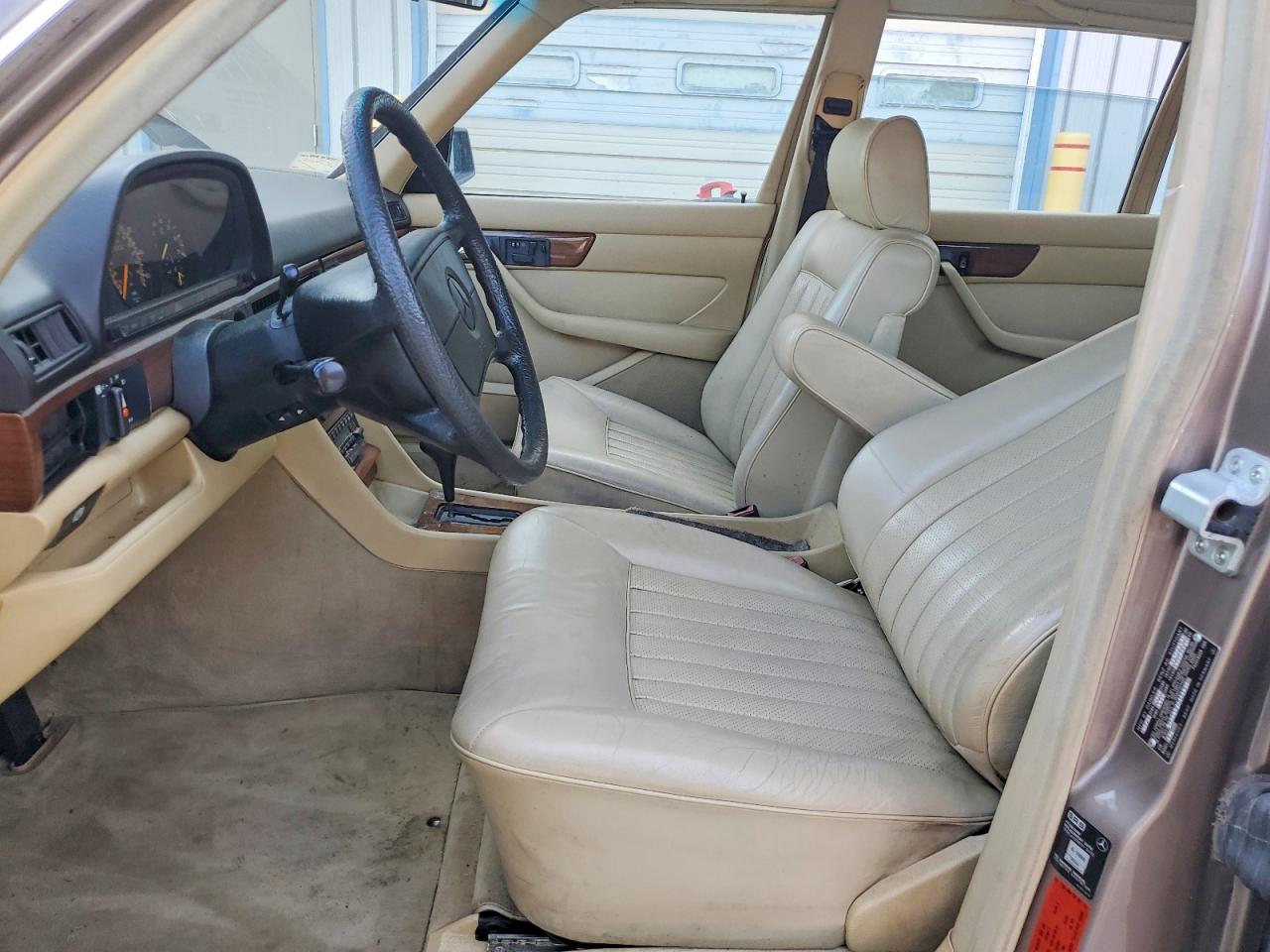 1988 Mercedes-benz 420 Sel Tan vin: WDBCA35D2JA414995