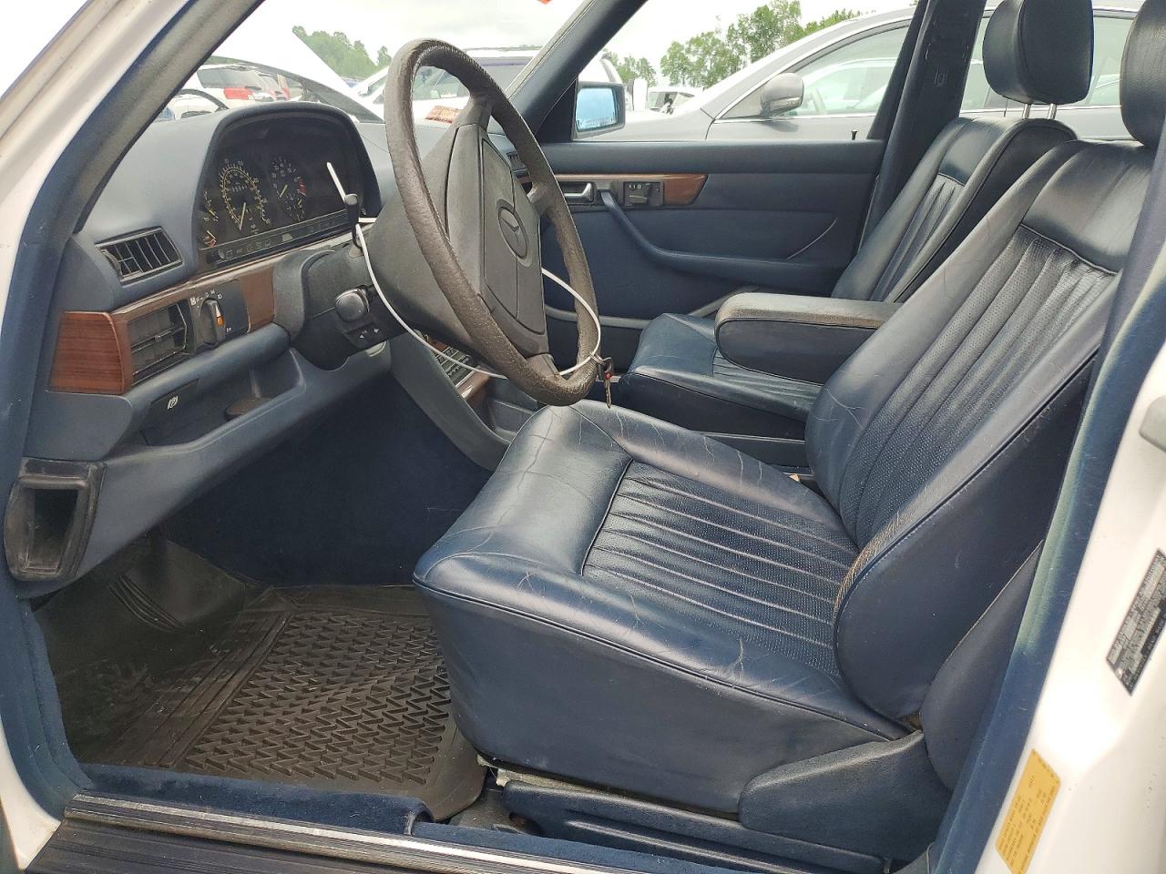 1987 Mercedes-benz 420 Sel White vin: WDBCA35D3HA326239