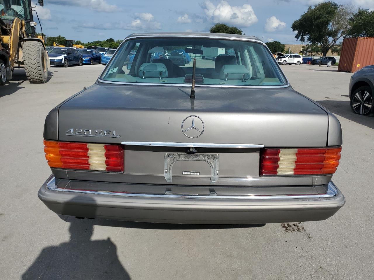 1988 Mercedes-benz 420 Sel Gray vin: WDBCA35D5JA397688