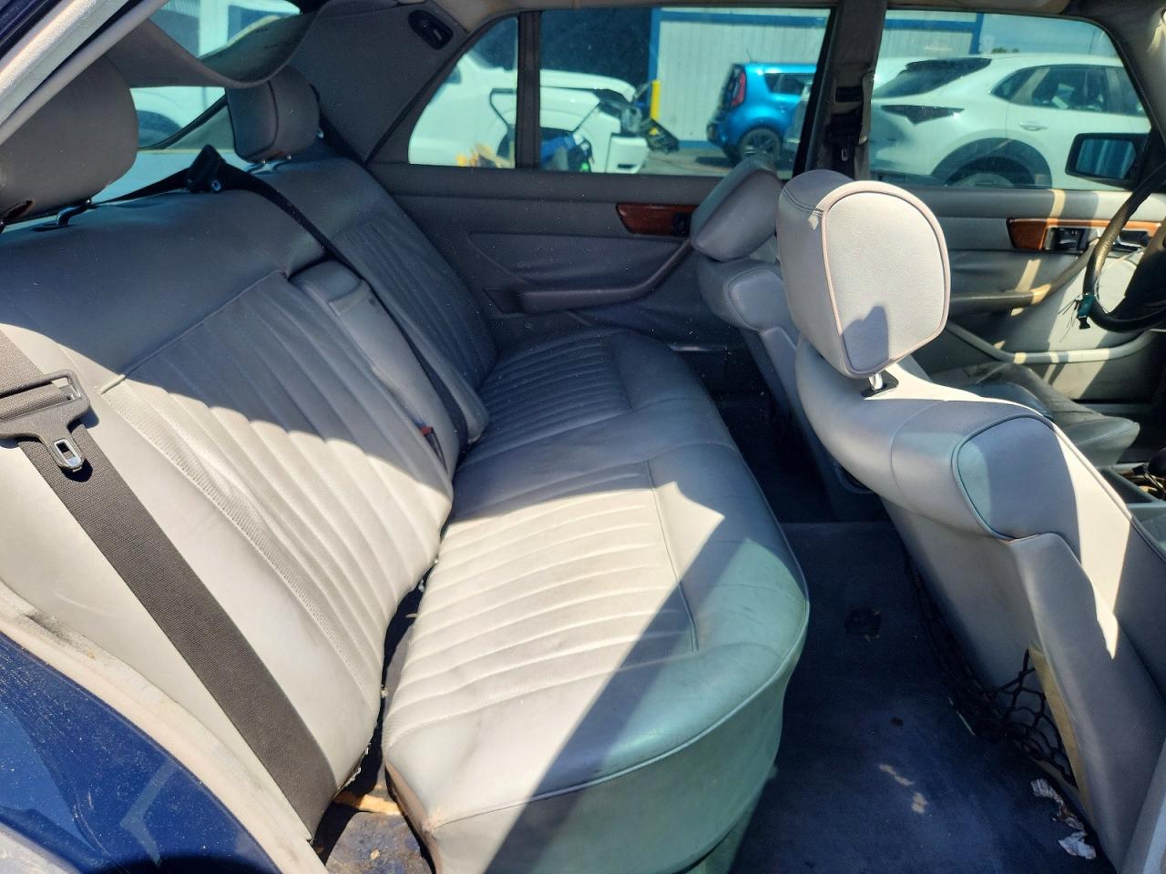 1986 Mercedes-benz 420 Sel Blue vin: WDBCA35D7GA210198