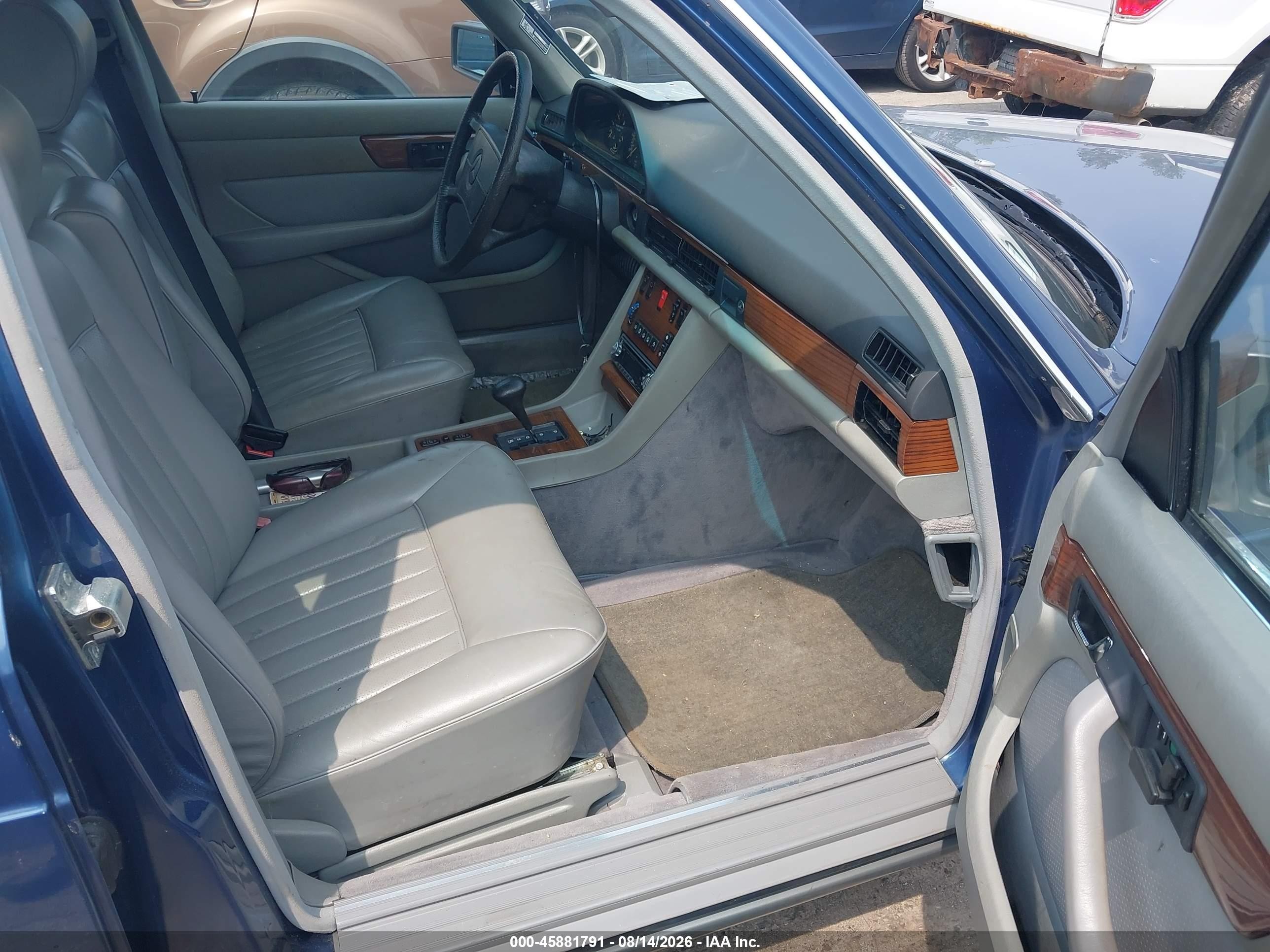1987 Mercedes-benz 420 Sel Blue vin: WDBCA35D9HA293862