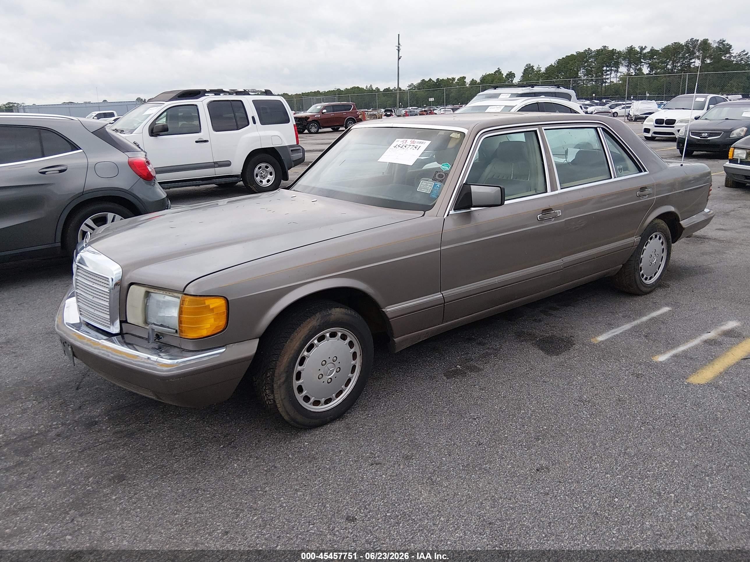 1987 Mercedes-benz 420 Sel Коричневый vin: WDBCA35D9HA359729