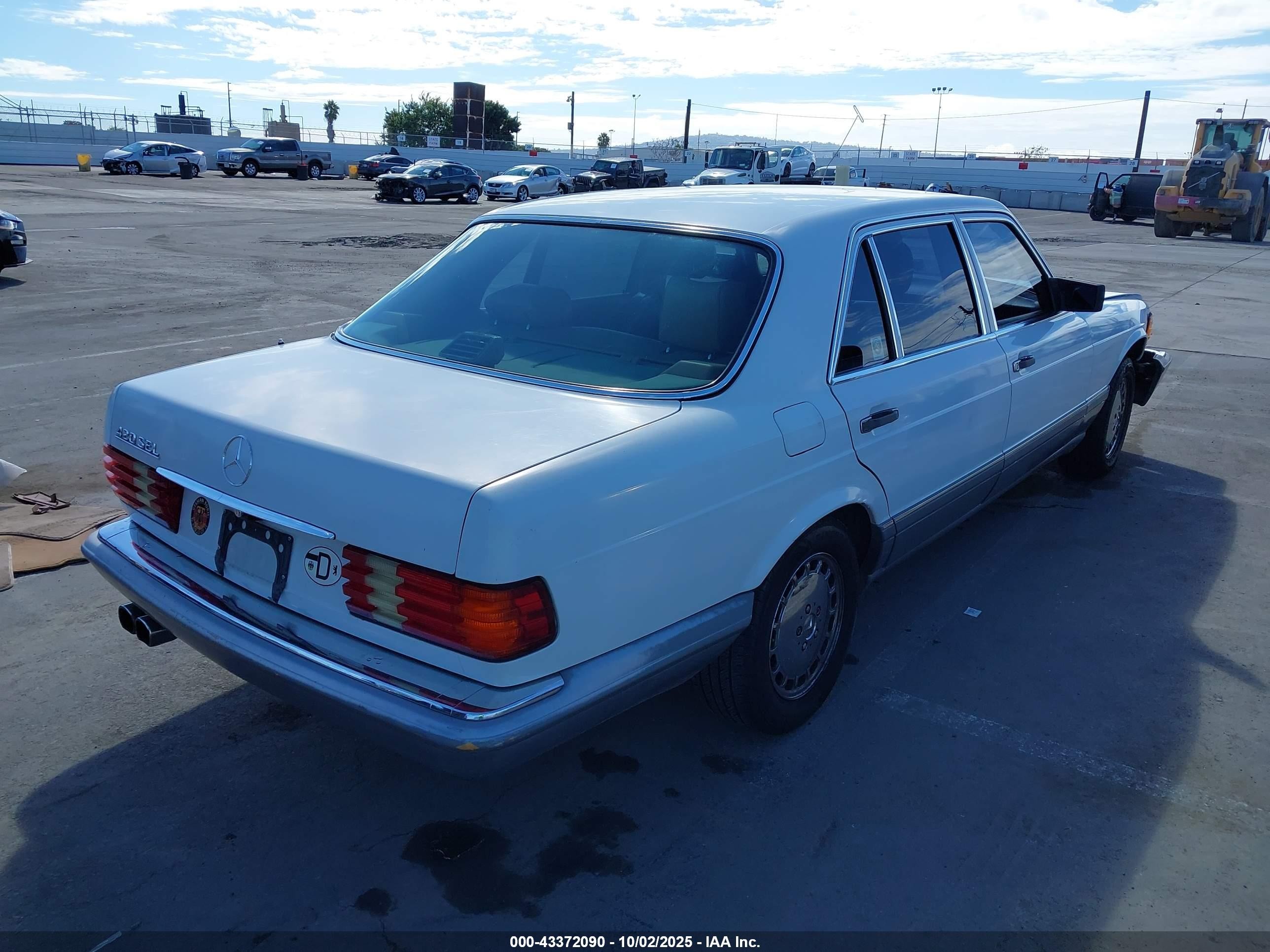 1988 Mercedes-benz 420 Sel White vin: WDBCA35DXJA422827