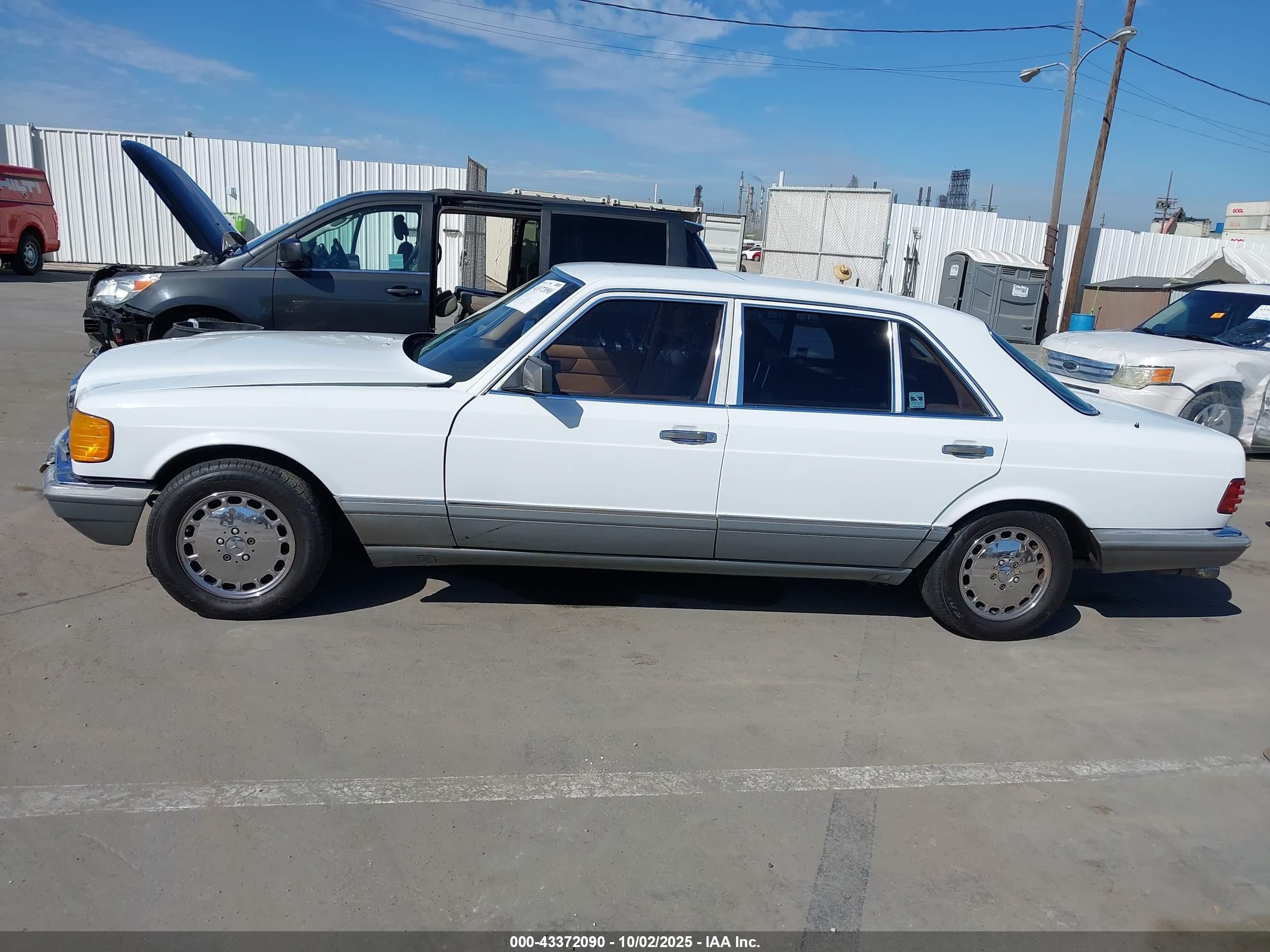 1988 Mercedes-benz 420 Sel White vin: WDBCA35DXJA422827