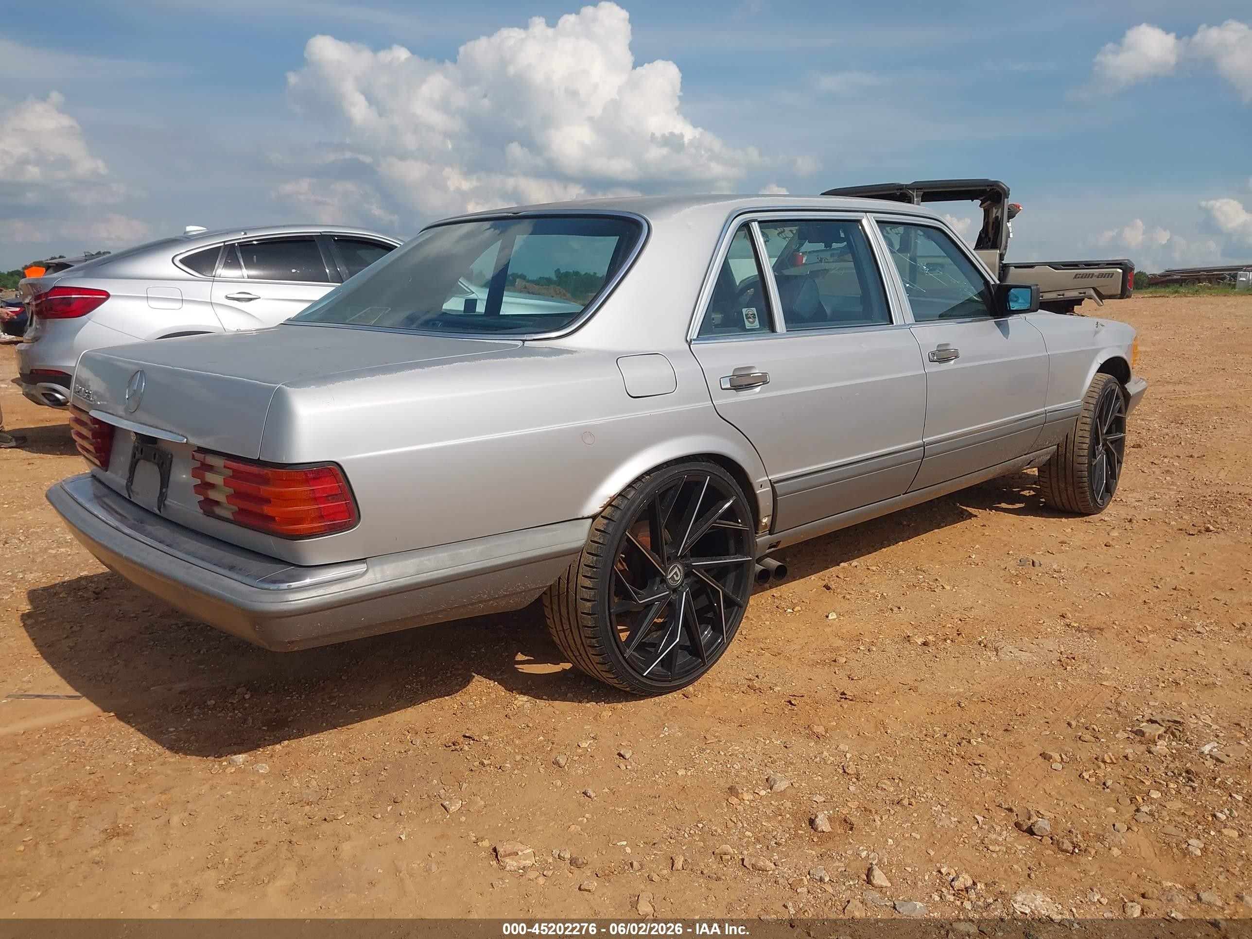 1989 Mercedes-benz 420 Sel Серебряный vin: WDBCA35DXKA436468