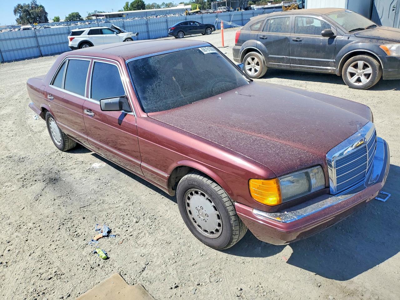 1991 Mercedes-benz 420 Sel Бордовый vin: WDBCA35E0MA603805