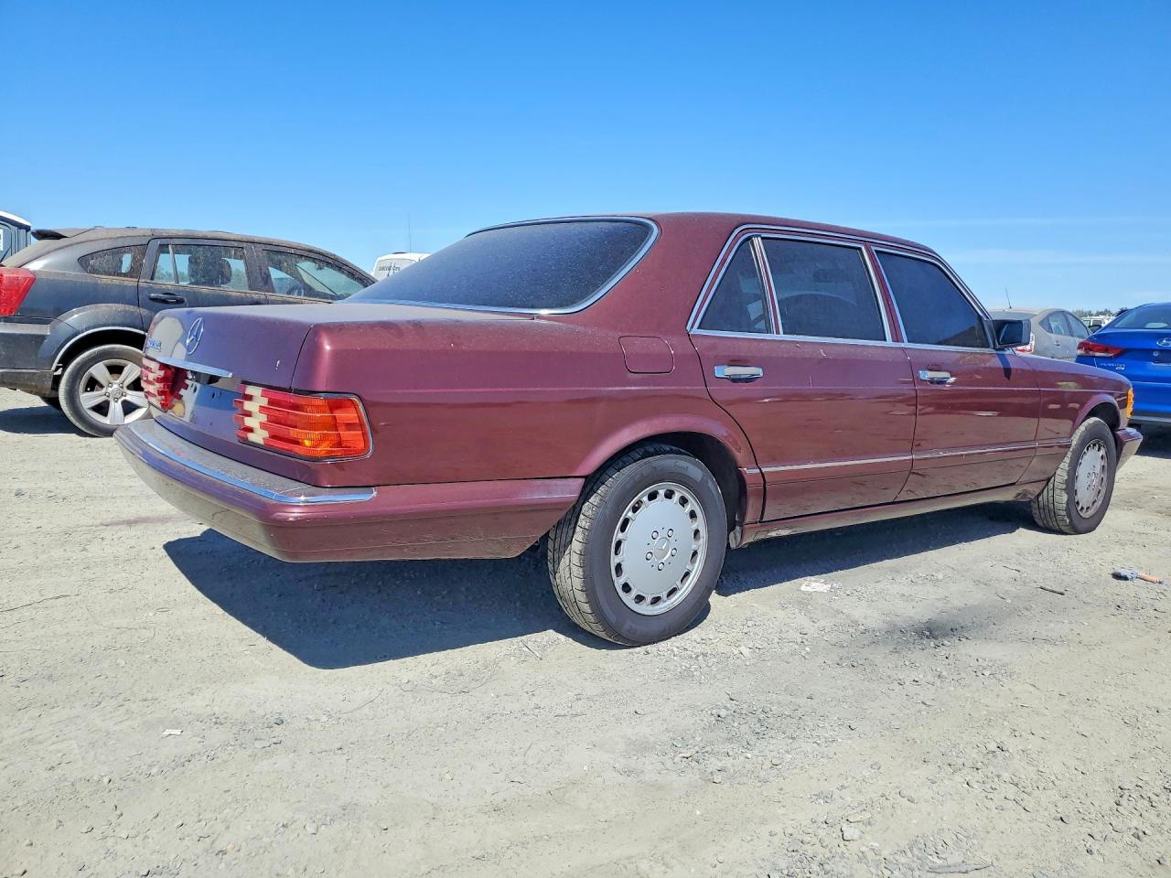 1991 Mercedes-benz 420 Sel Бордовый vin: WDBCA35E0MA603805