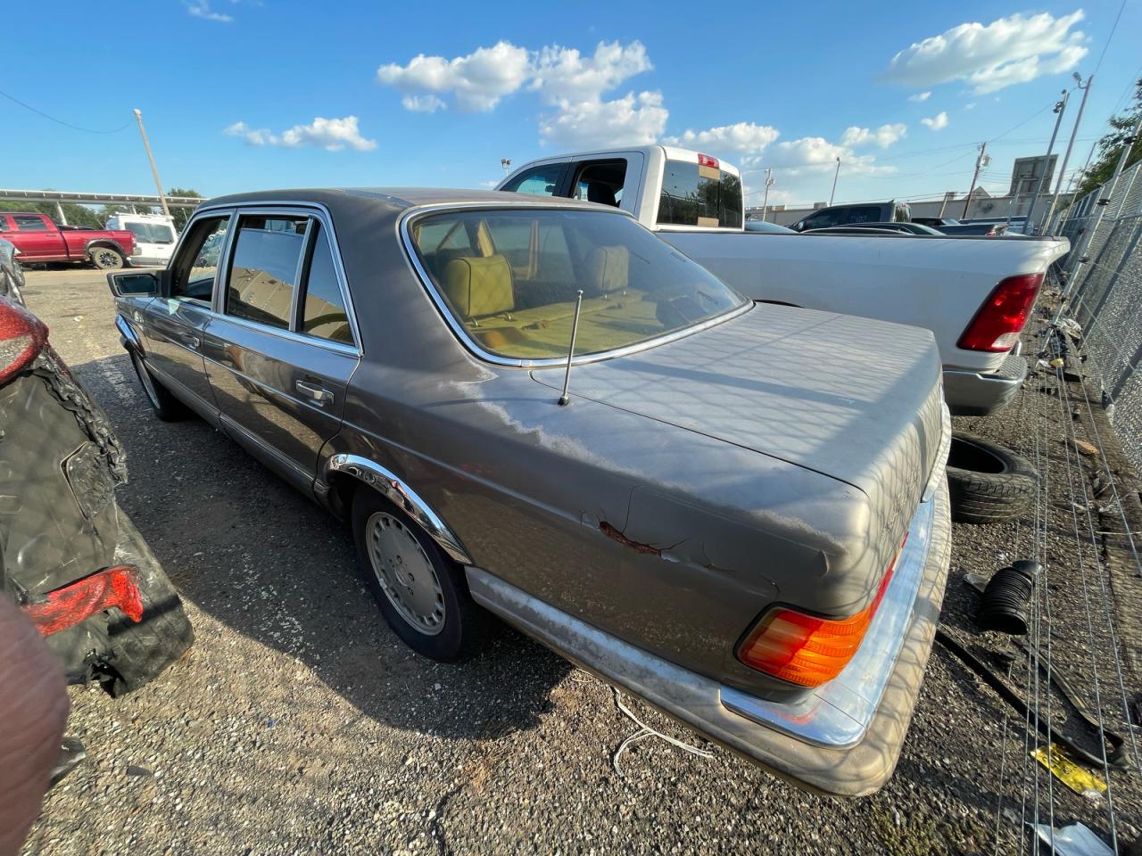 1991 Mercedes-benz 420 Sel Gold vin: WDBCA35E1MA597903