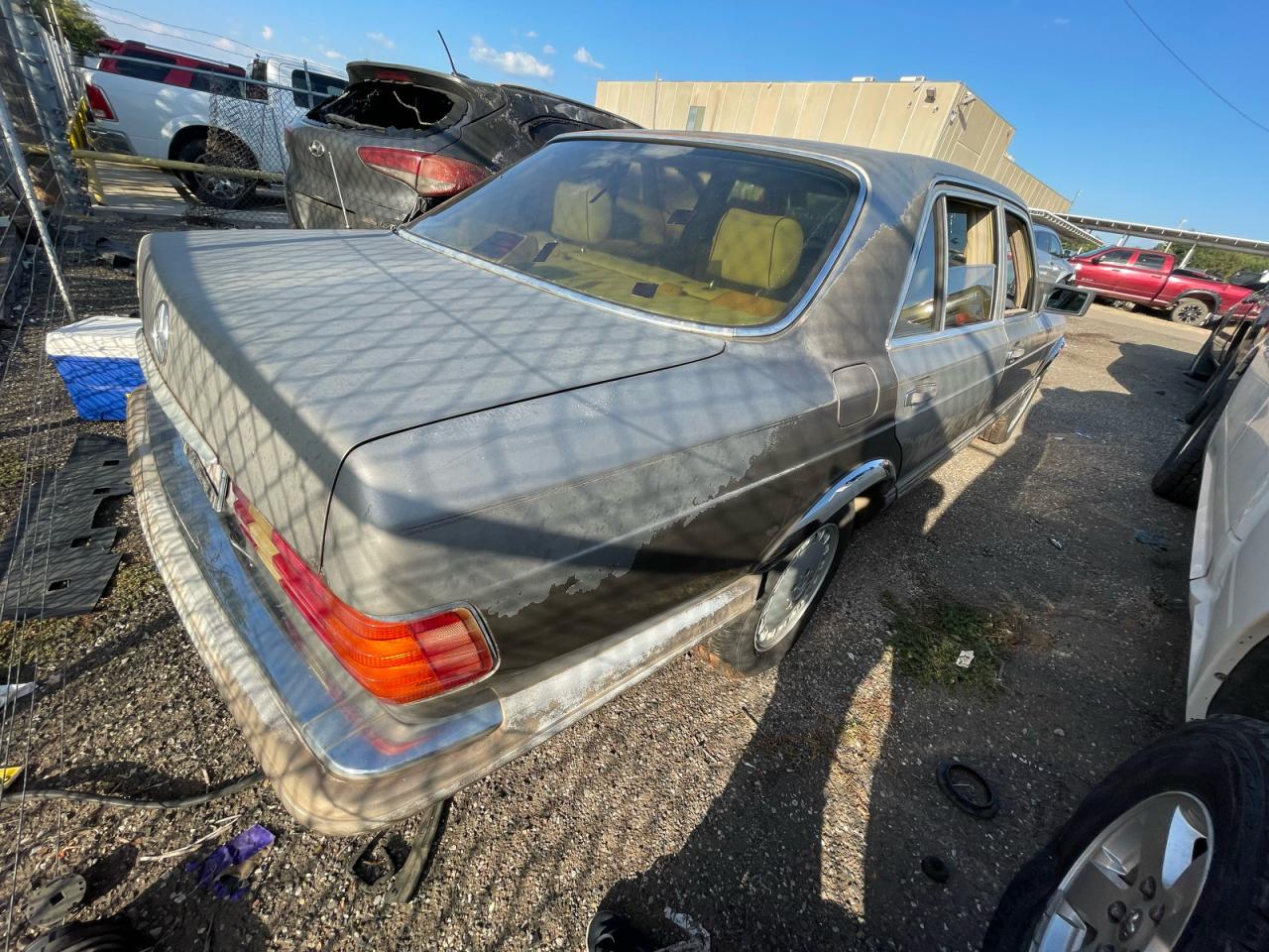1991 Mercedes-benz 420 Sel Gold vin: WDBCA35E1MA597903