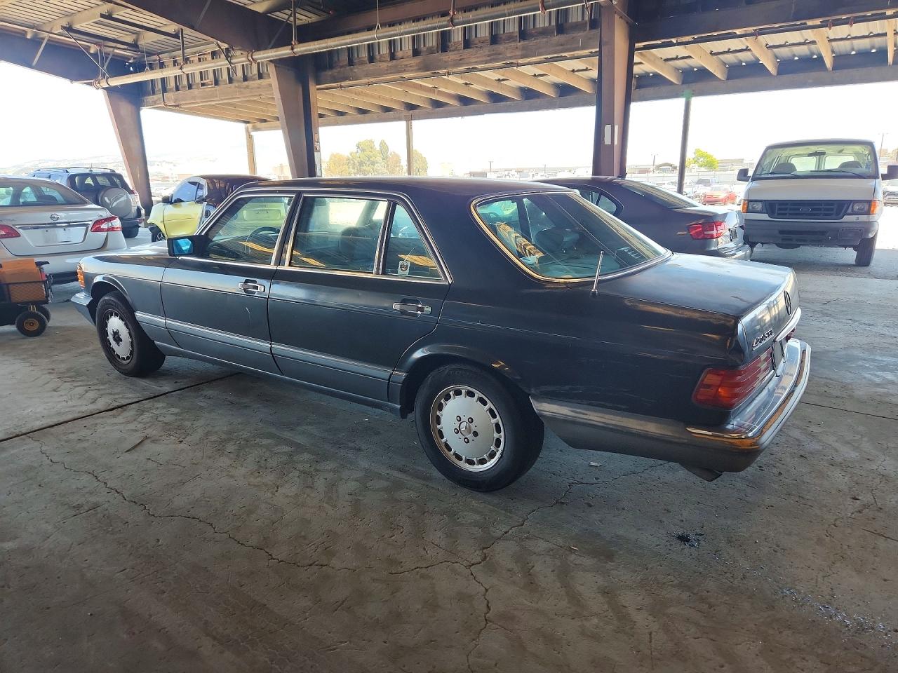 1989 Mercedes-benz 420 Sel Charcoal vin: WDBCA35E2KA481770