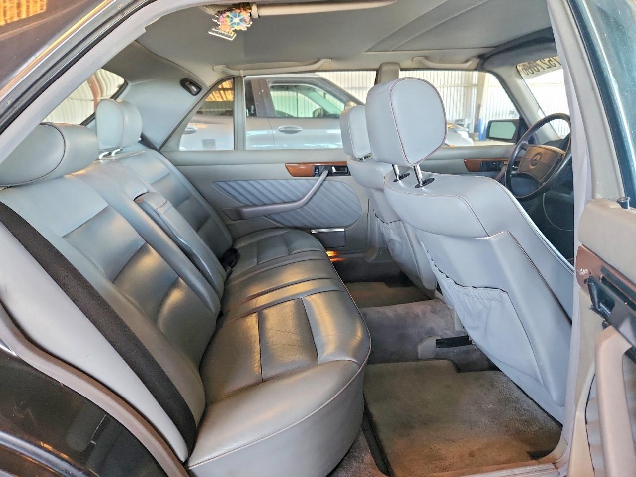 1989 Mercedes-benz 420 Sel Charcoal vin: WDBCA35E2KA481770