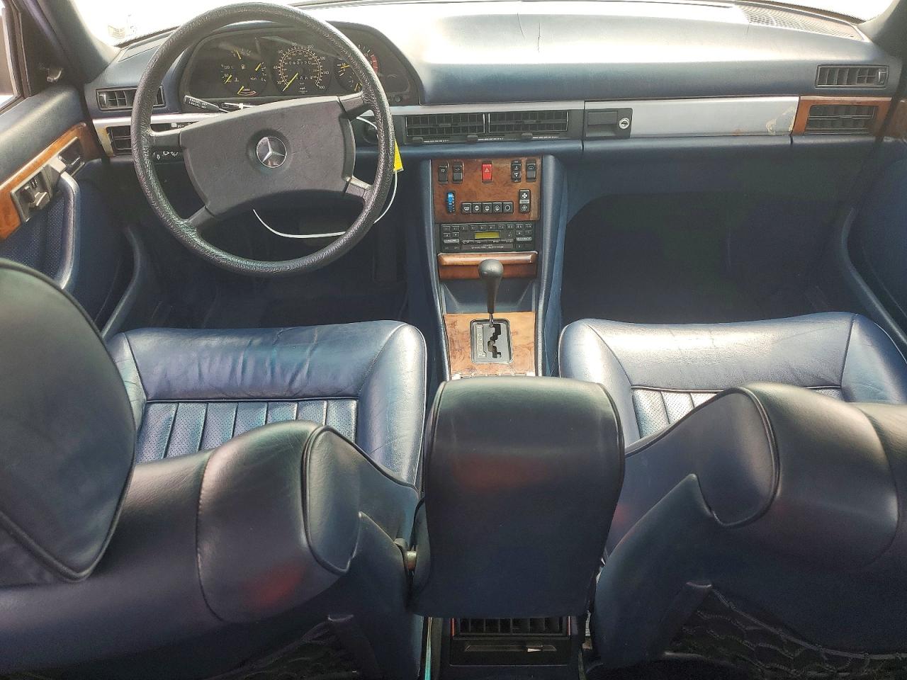 1984 Mercedes-benz 500 Sel Blue vin: WDBCA37A2EA033687