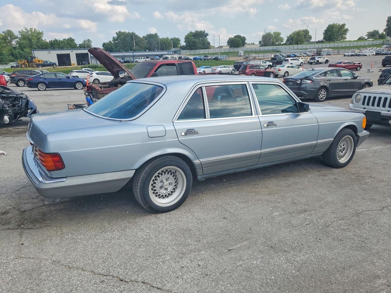 1984 Mercedes-benz 500 Sel Blue vin: WDBCA37A2EA033687