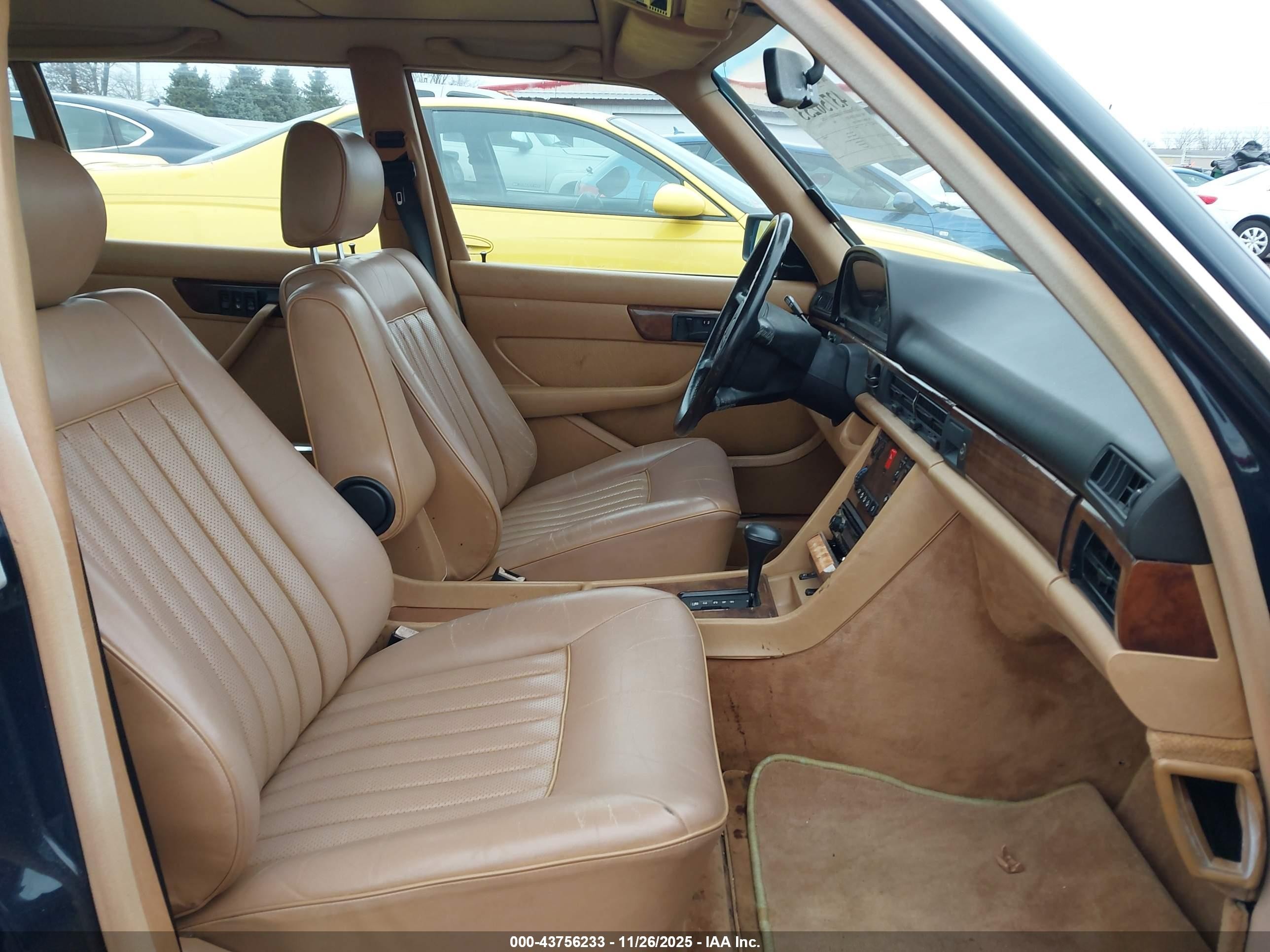 1987 Mercedes-benz 560 Sel Синий vin: WDBCA39D0HA324846
