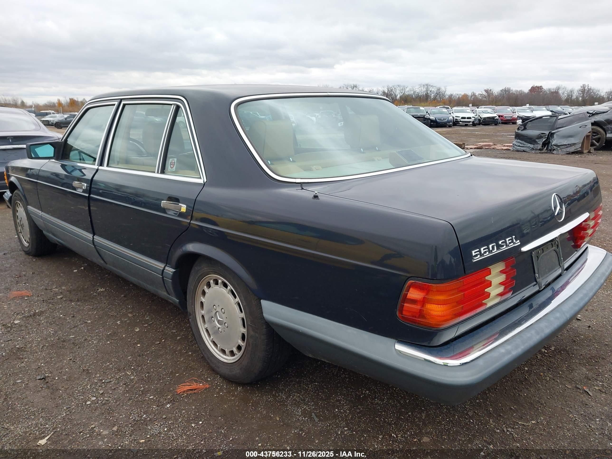 1987 Mercedes-benz 560 Sel Синий vin: WDBCA39D0HA324846