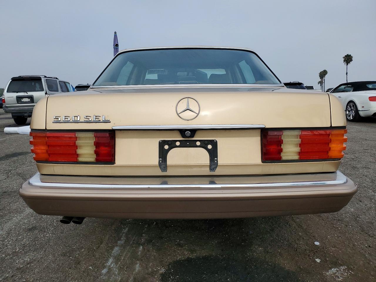 1986 Mercedes-benz 560 Sel Gold vin: WDBCA39D2GA249775
