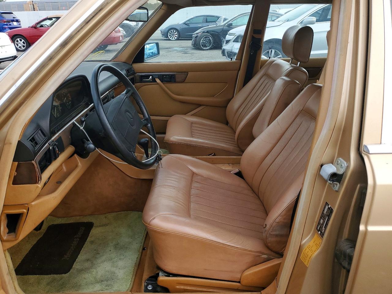 1986 Mercedes-benz 560 Sel Gold vin: WDBCA39D2GA249775